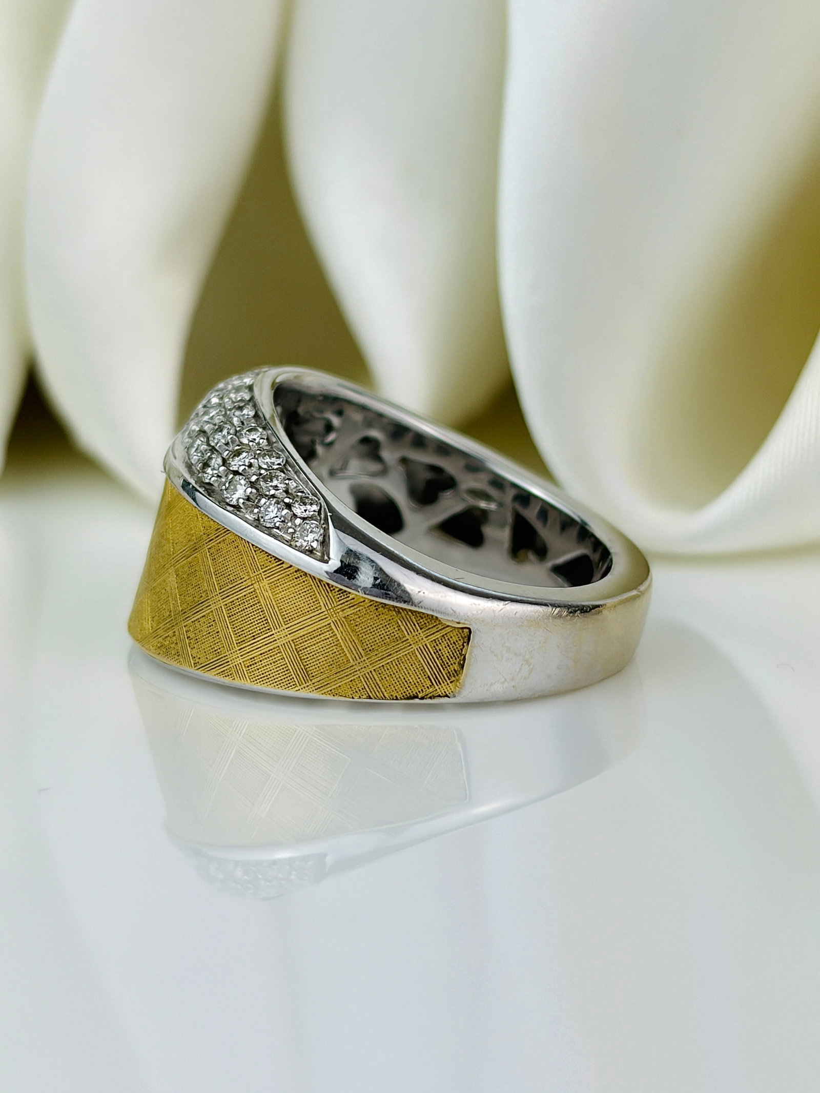 Italian 18 Carat White and Yellow Gold Diamond wide band style Ring - 2