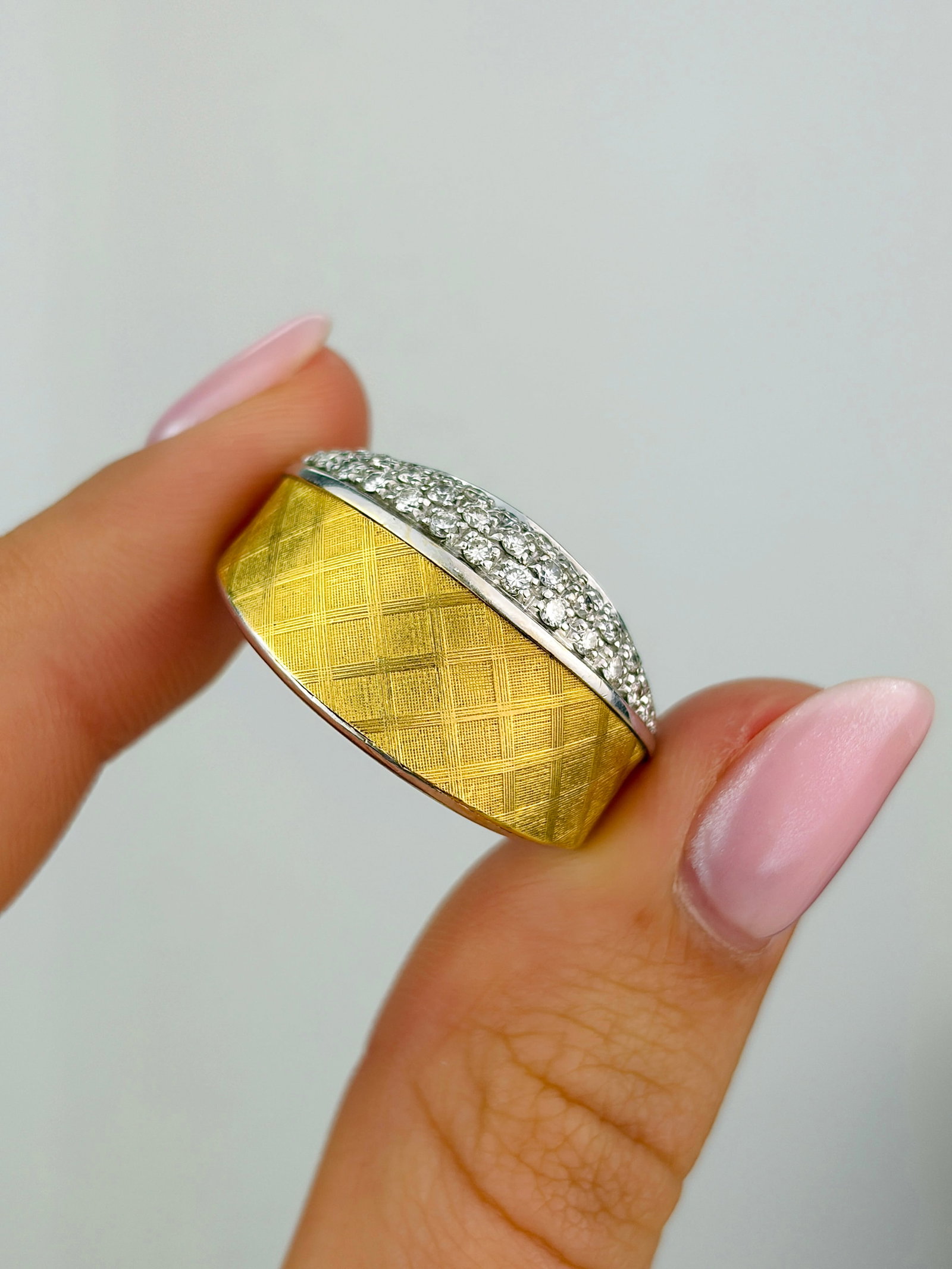 Italian 18 Carat White and Yellow Gold Diamond wide band style Ring - 4
