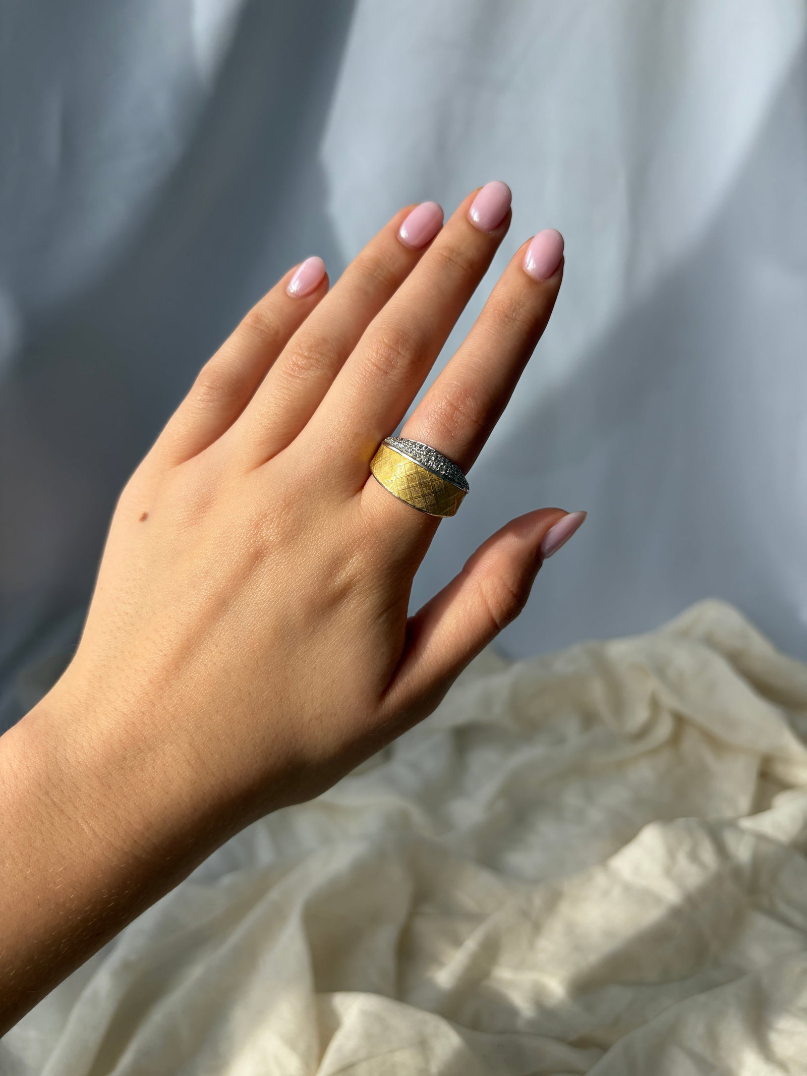 Italian 18 Carat White and Yellow Gold Diamond wide band style Ring - 7