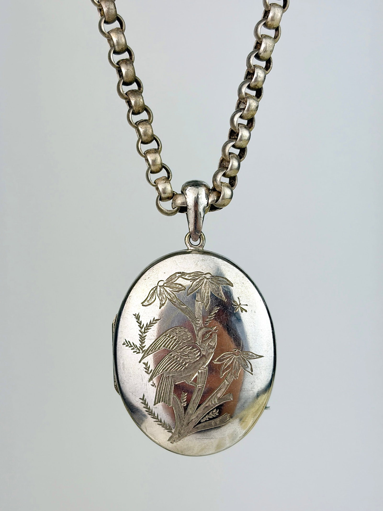 ANTIQUE VICTORIAN ERA STERLING SILVER AESTHETIC LOCKET ON NECKLACE (1 of 8)