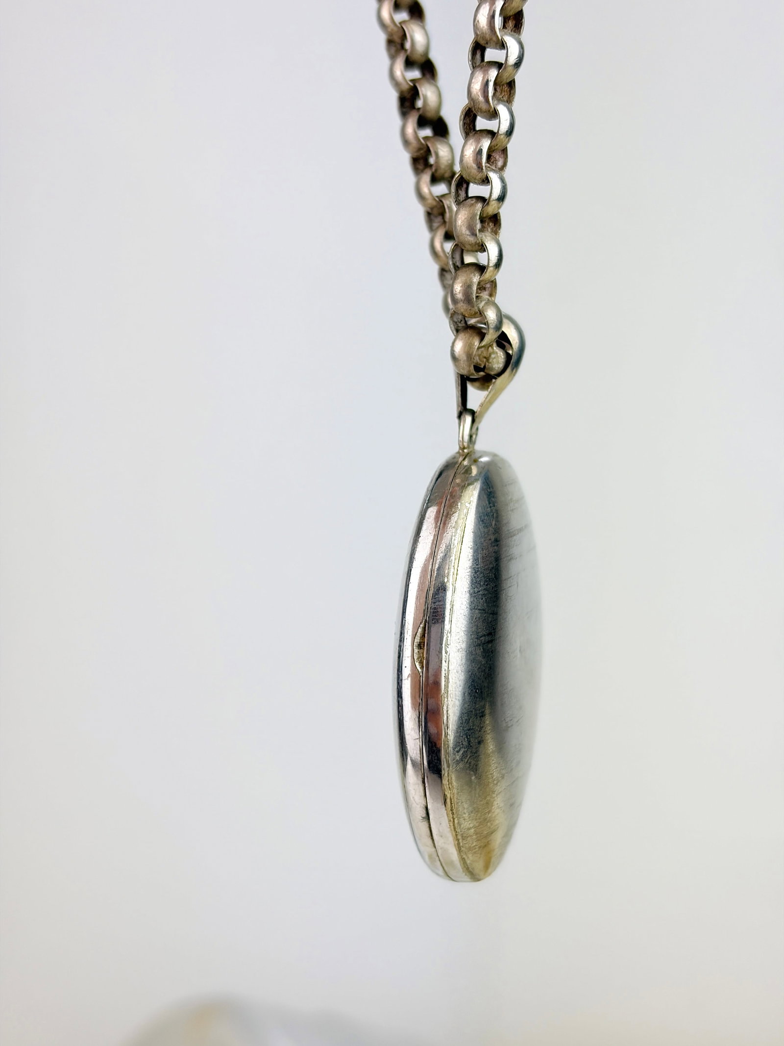 ANTIQUE VICTORIAN ERA STERLING SILVER AESTHETIC LOCKET ON NECKLACE - 2