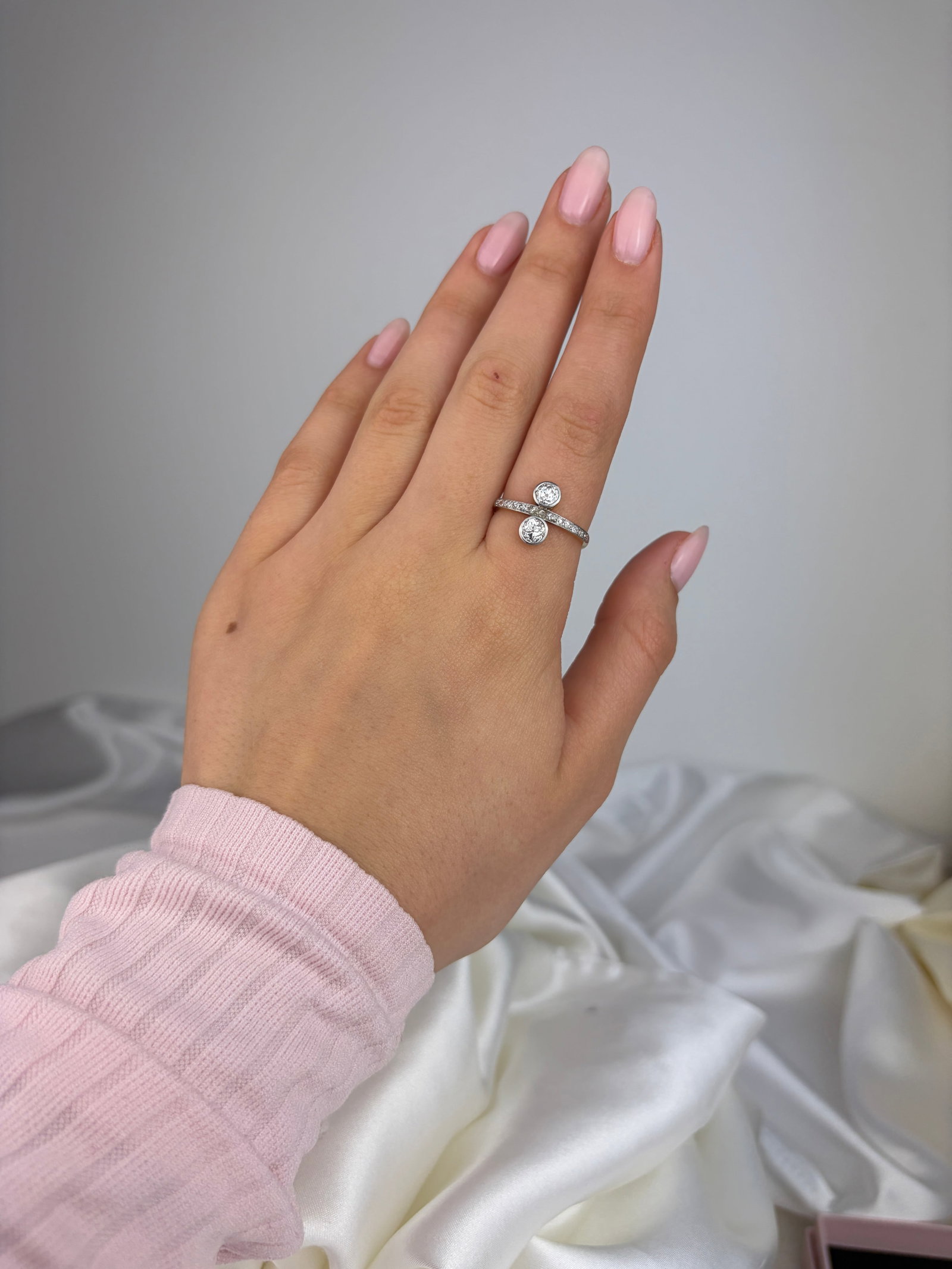 ANTIQUE ART DECO TWO STONE DIAMOND STACKED RING IN 18CT GOLD - 7