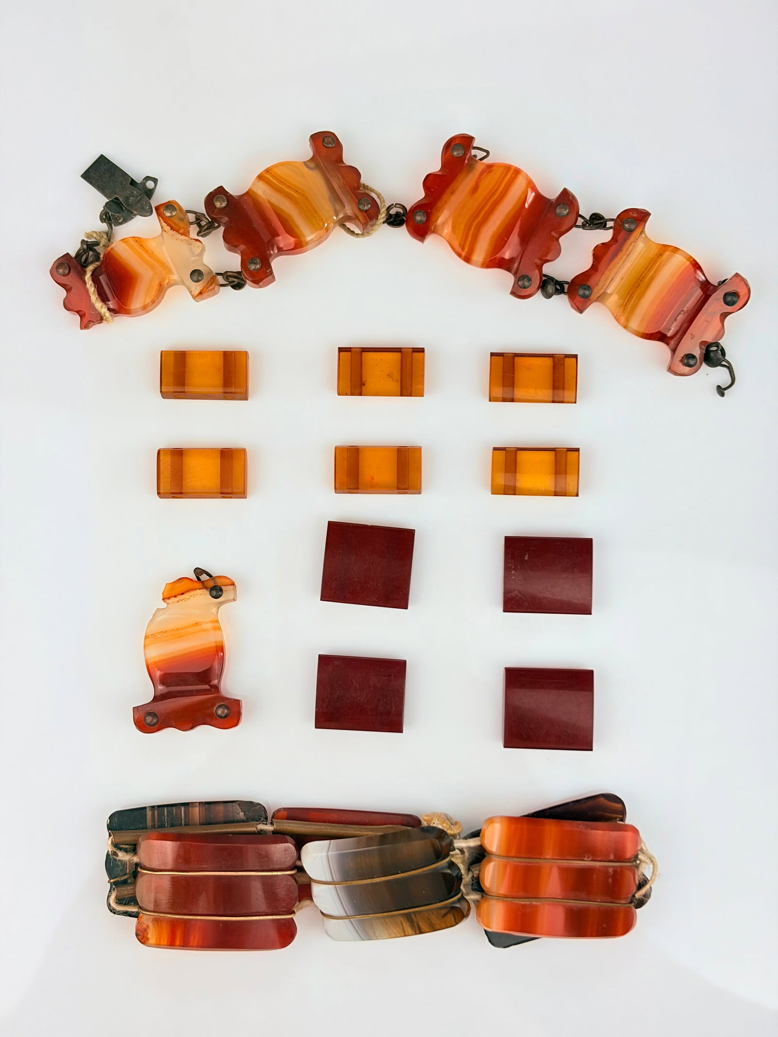 MIXED LOT - AGATE BRACELETS AND BEADS (1 of 4)