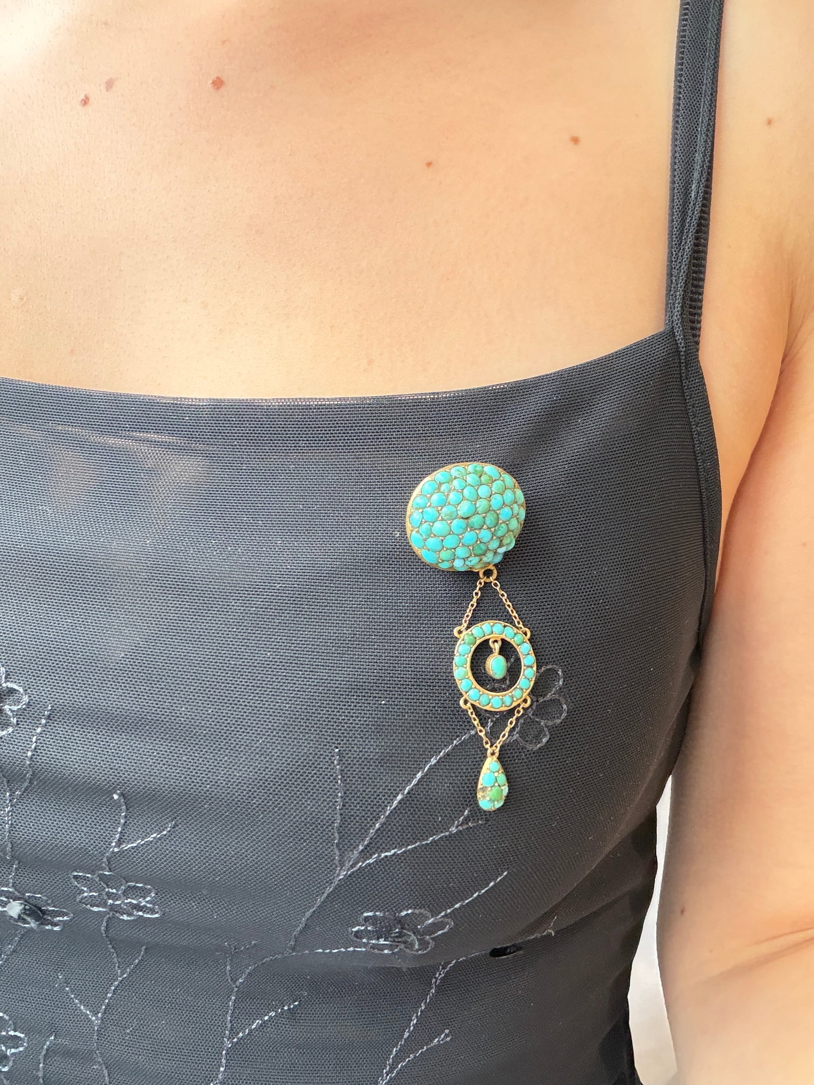 ANTIQUE TURQUOISE BOMBE AND DROP BROOCH IN GILT - 7
