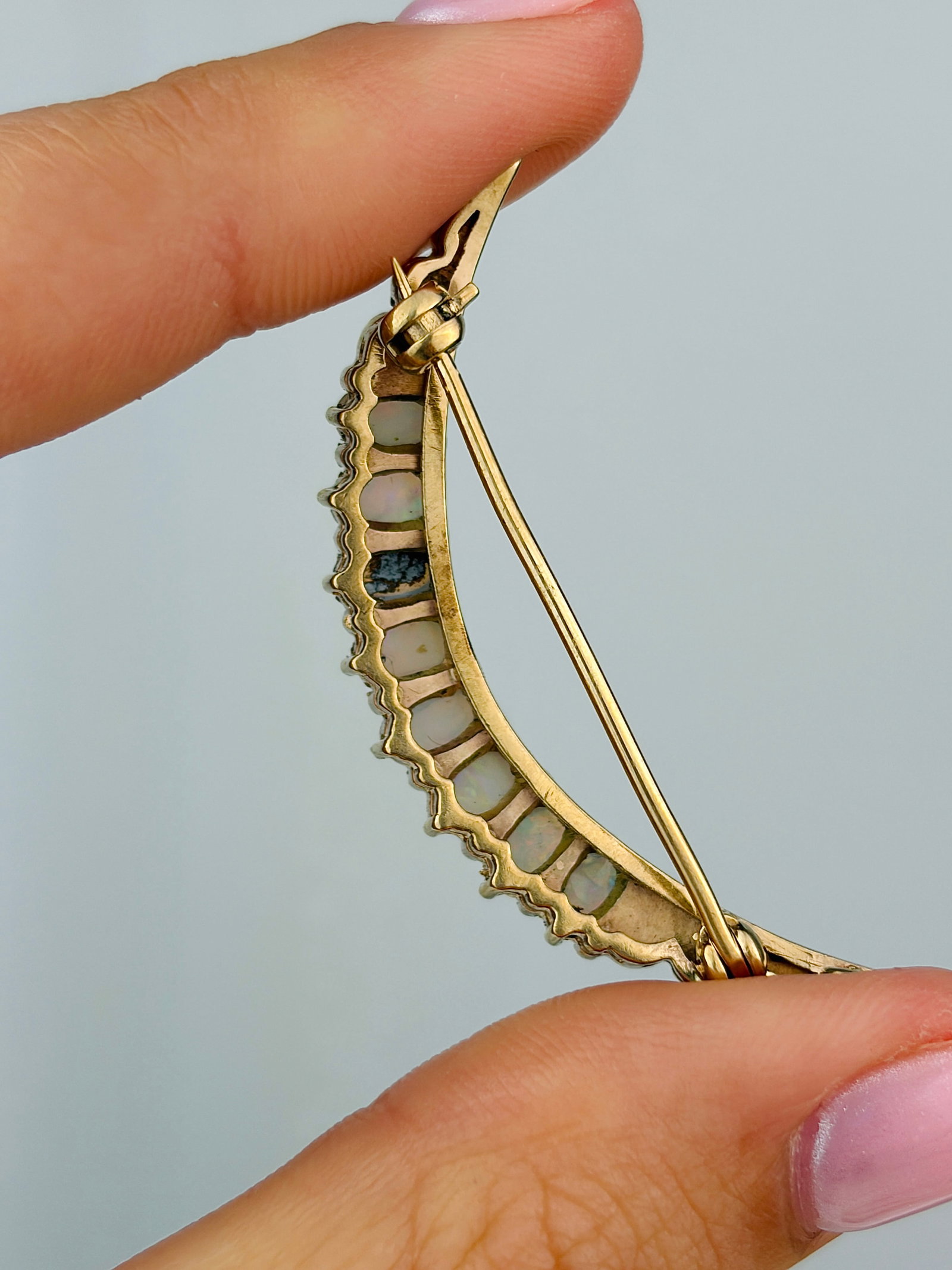 Vintage Gold Opal Crescent Brooch - 3
