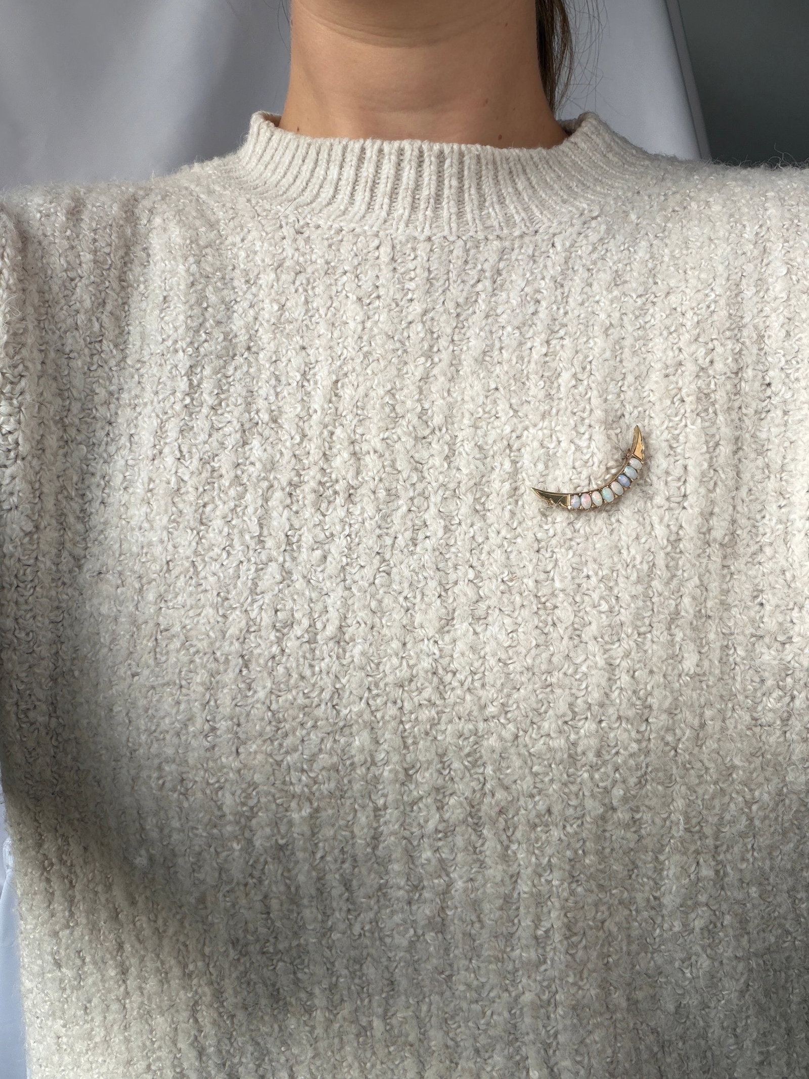 Vintage Gold Opal Crescent Brooch - 8