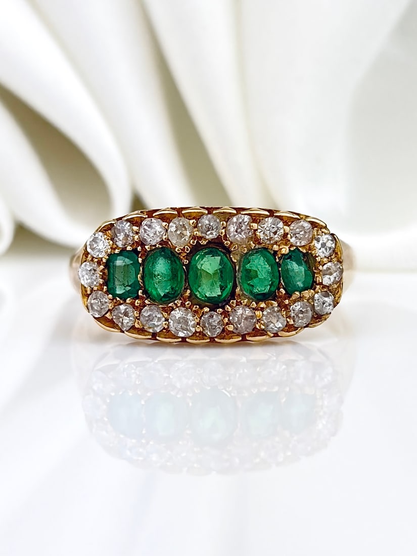 ANTIQUE C.1907 18CT YELLOW GOLD EMERALD AND DIAMOND TRIPLE CLUSTER RING (1 of 11)