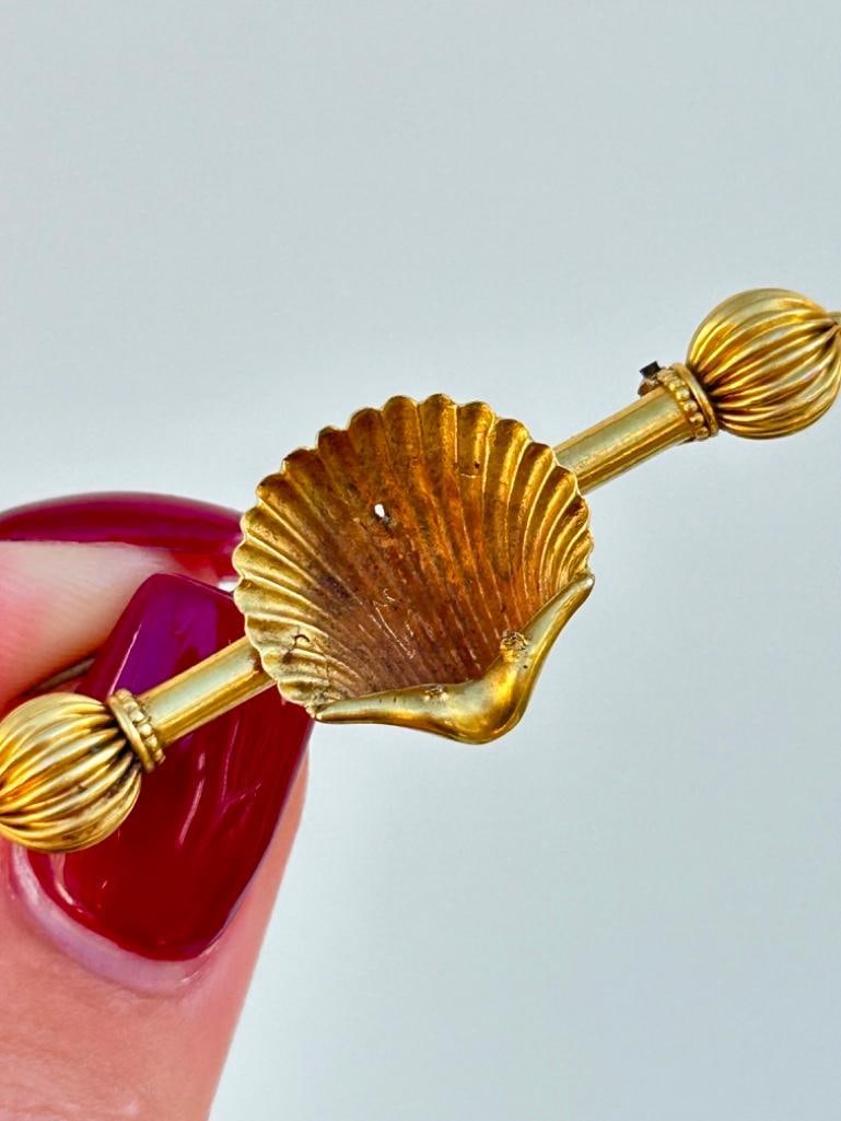 Wonderful 18ct Yellow Gold Shell Brooch Pin AF - 3