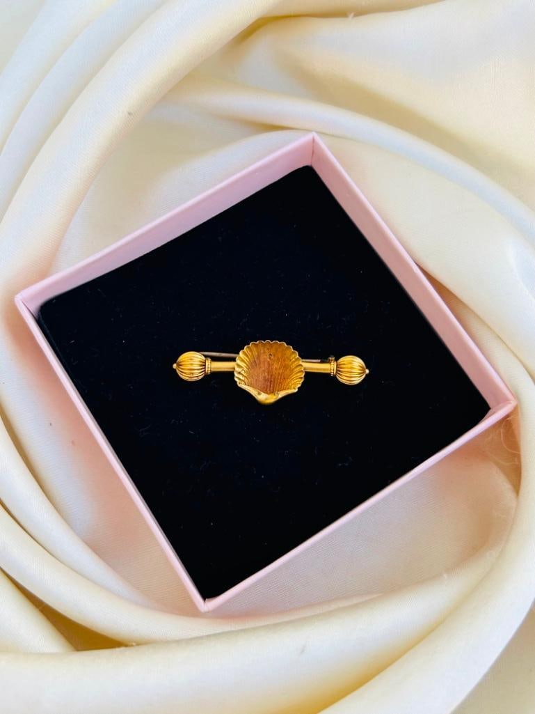 Wonderful 18ct Yellow Gold Shell Brooch Pin AF - 5