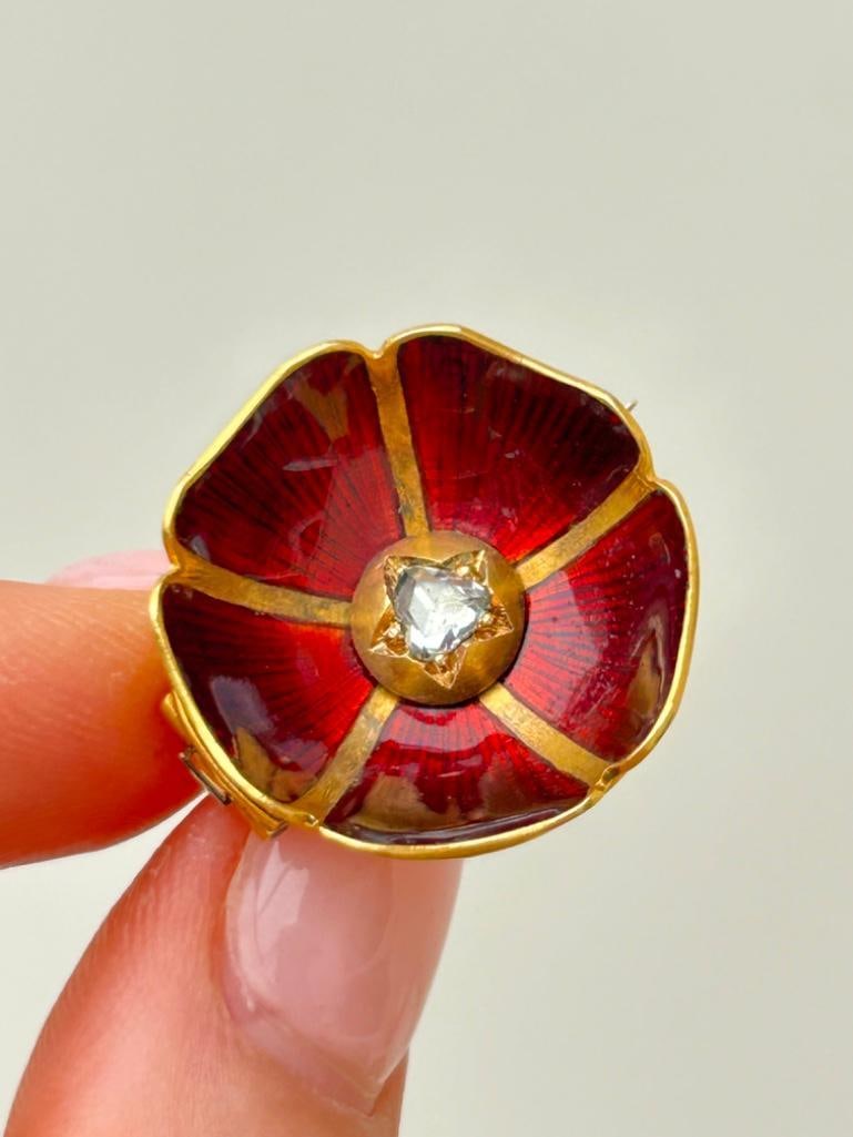 Large Antique 18ct Yellow Gold Rose Cut Diamond and Enamel Flower Brooch - 4