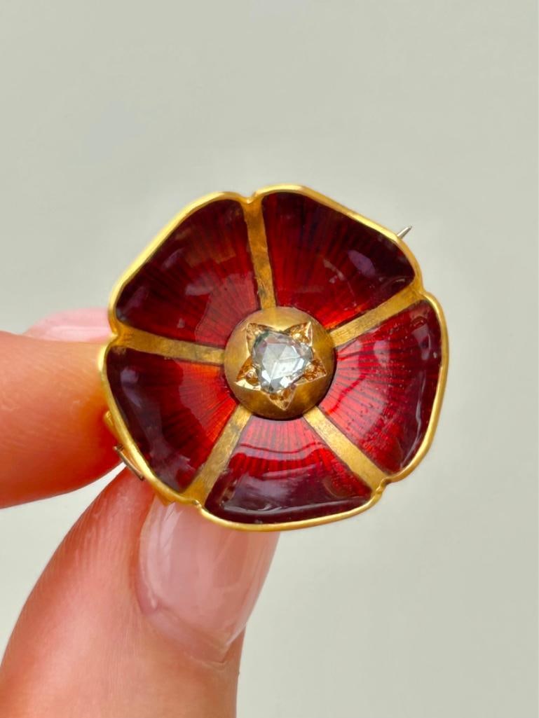 Large Antique 18ct Yellow Gold Rose Cut Diamond and Enamel Flower Brooch - 5