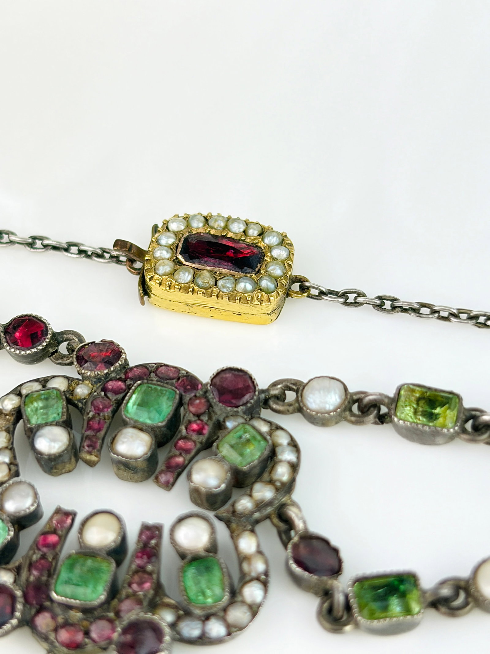OUTSTANDING ANTIQUE MULTIGEM FANCY BOXED NECKLACE - 8
