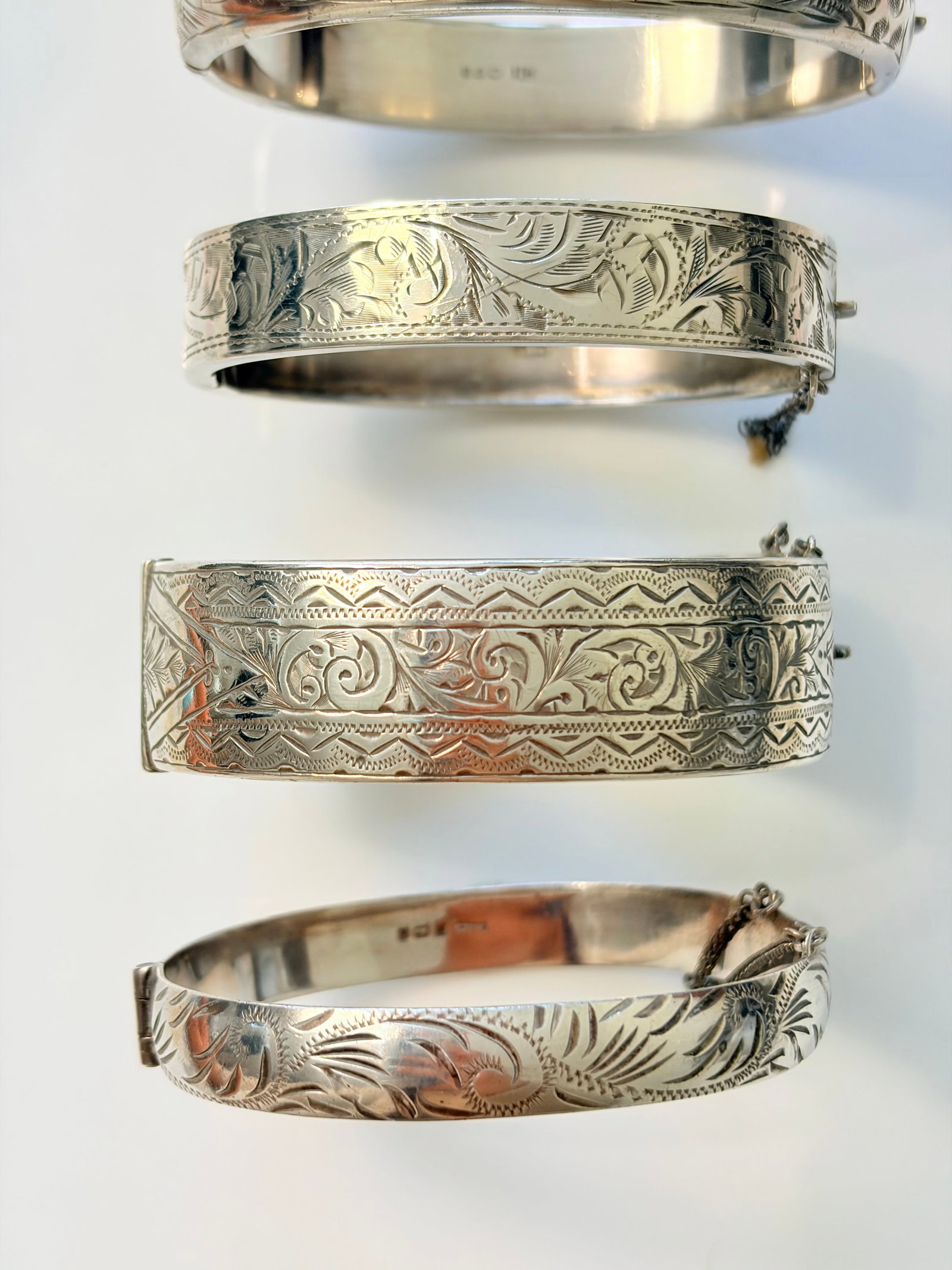 MIXED LOT- 4X SILVER BANGLES - 2