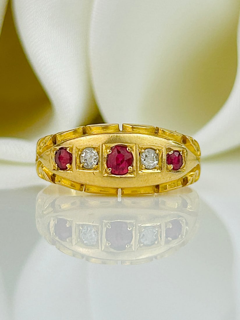 Antique C.1896 Ruby and Diamond Ornate Ring in 18ct Yellow Gold: Antique C.1896 Ruby and Diamond Ornate Ring in 18ct Yellow Gold