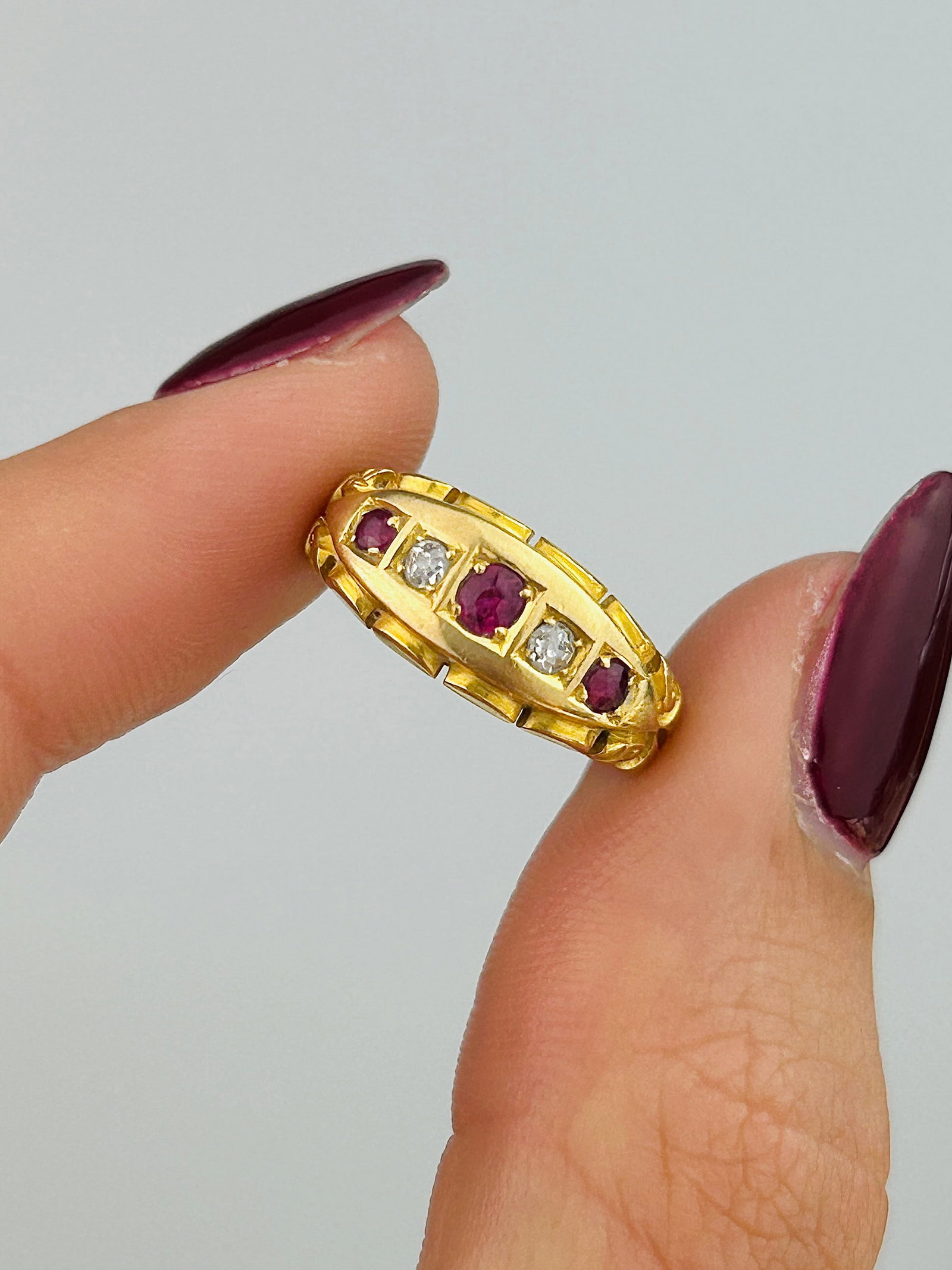 Antique C.1896 Ruby and Diamond Ornate Ring in 18ct Yellow Gold - 5