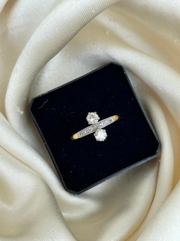 Antique Moi et Toi Diamond Ring in 18ct White and Yellow Gold - 5