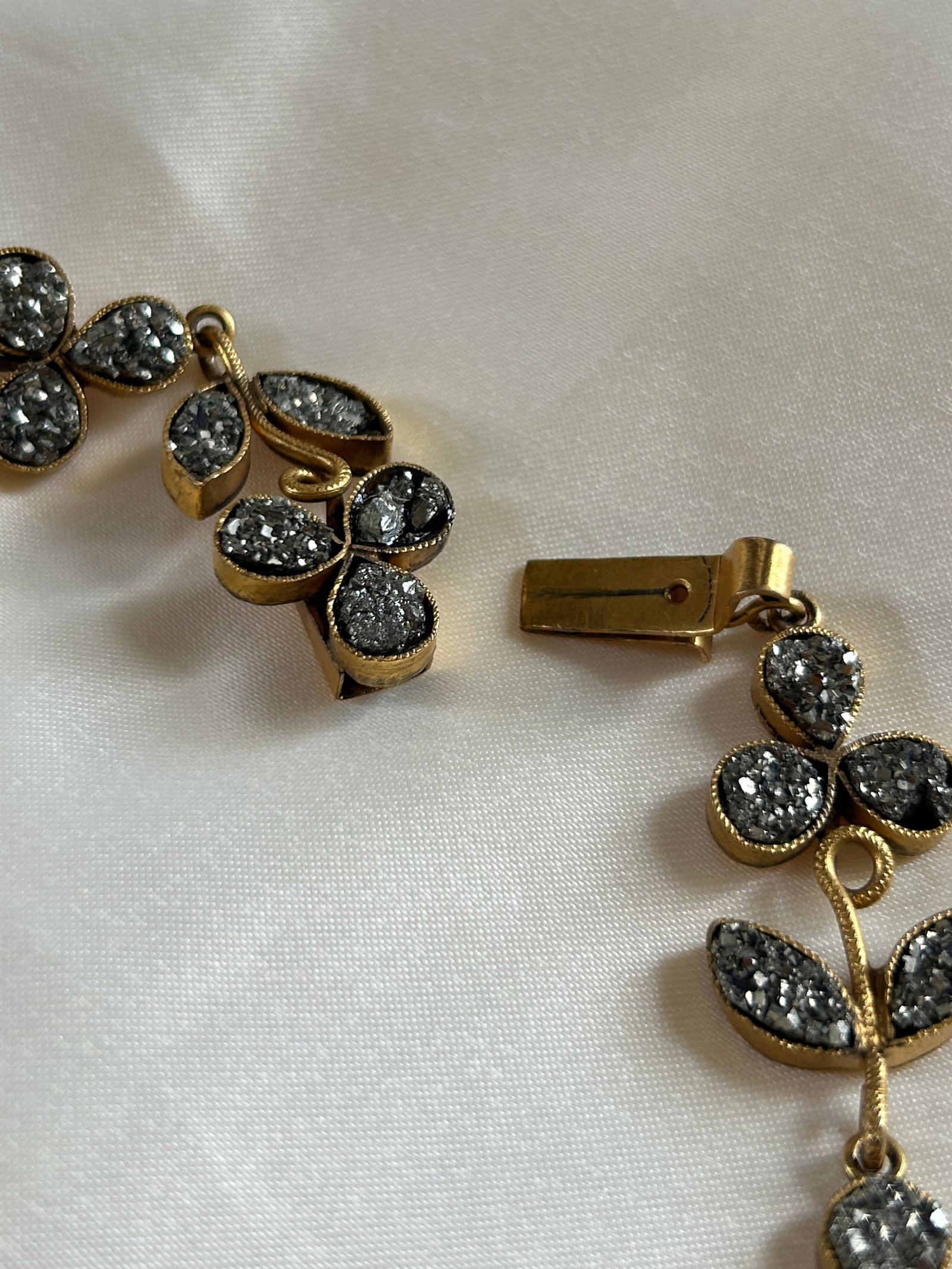 Georgian Boxed Irish Shamrock Iron Pyrite Gilt Necklace - 8