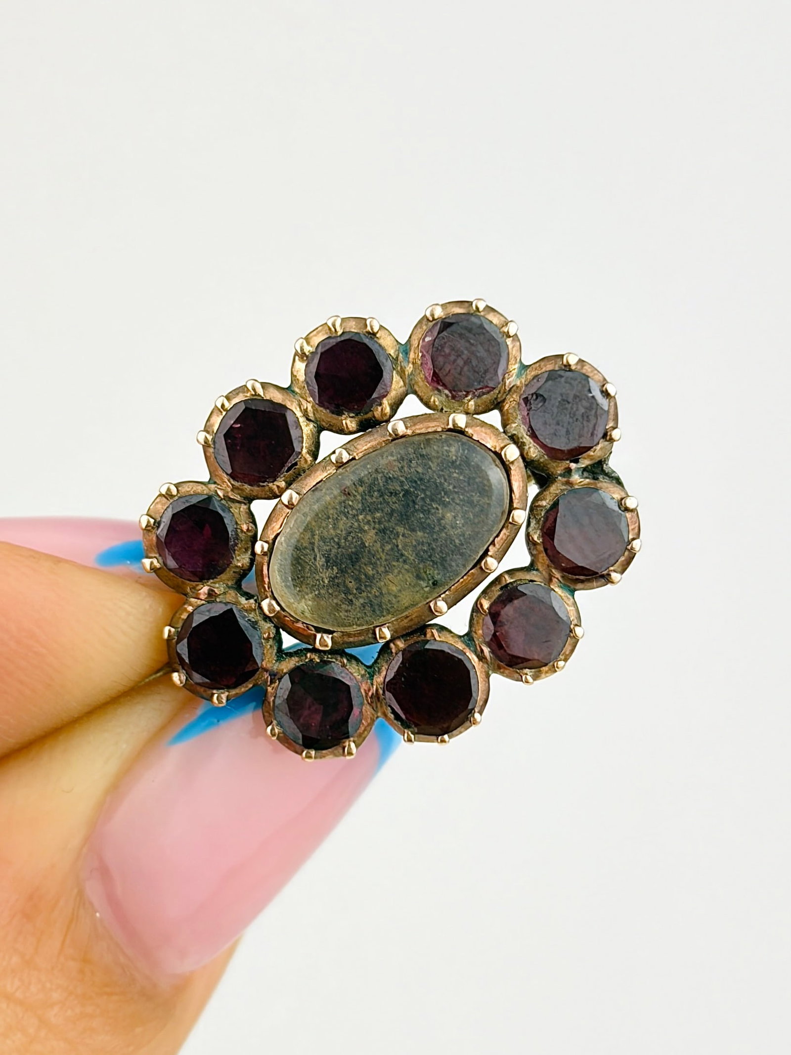 ANTIQUE GEORGIAN FLAT CUT GARNET HALO LOCKET BROOCH IN GOLD (1 of 5)