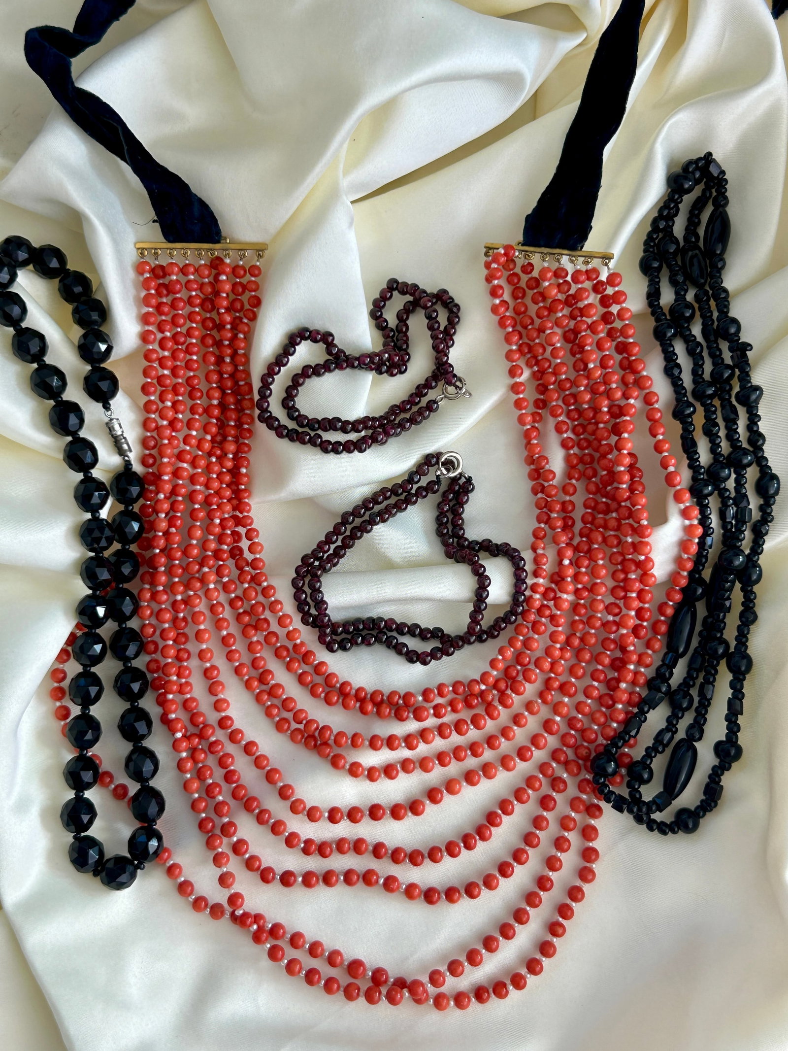 MIXED LOT 5x Bead Necklaces - 6