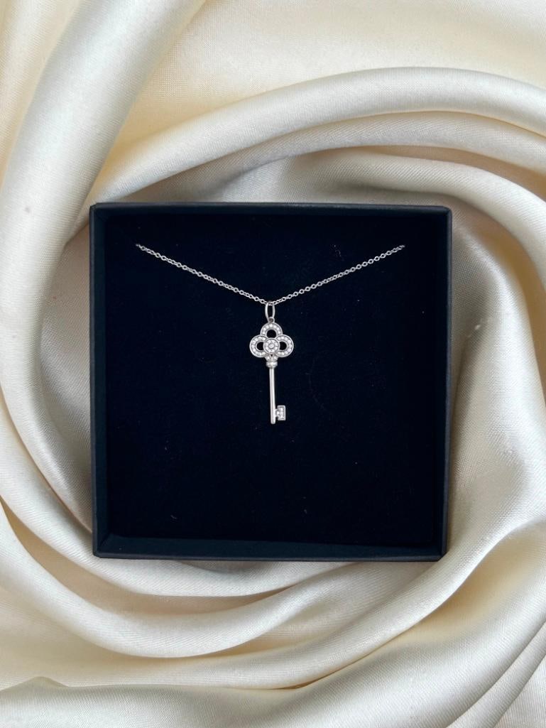Amazing Tiffany 18ct White Gold Diamond Key Pendant on Tiffany Chain - 6