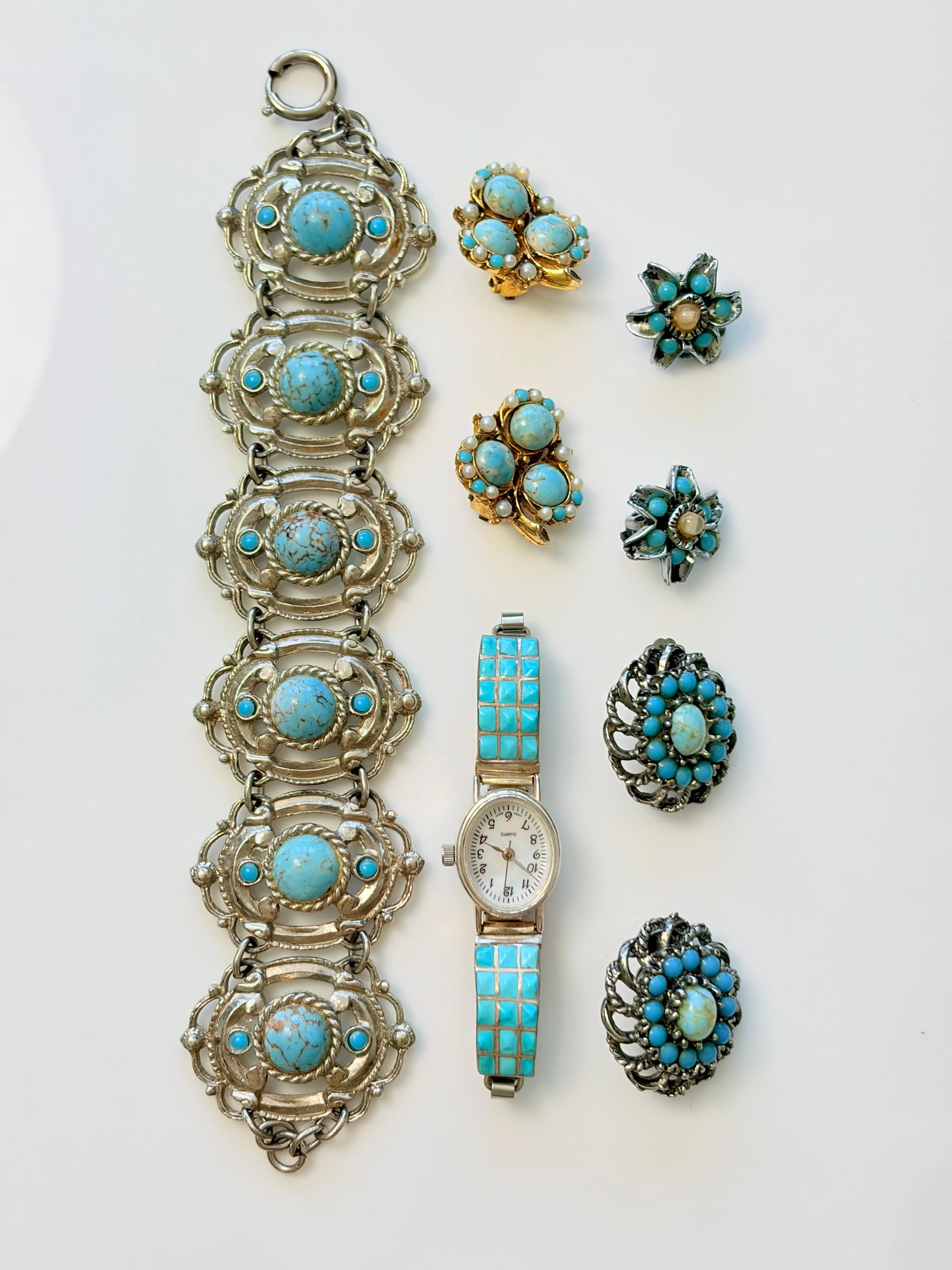 MIXED LOT- VINTAGE TURQUOISE BRACELET, EARRINGS ETC: MIXED LOT- VINTAGE TURQUOISE BRACELET, EARRINGS ETC