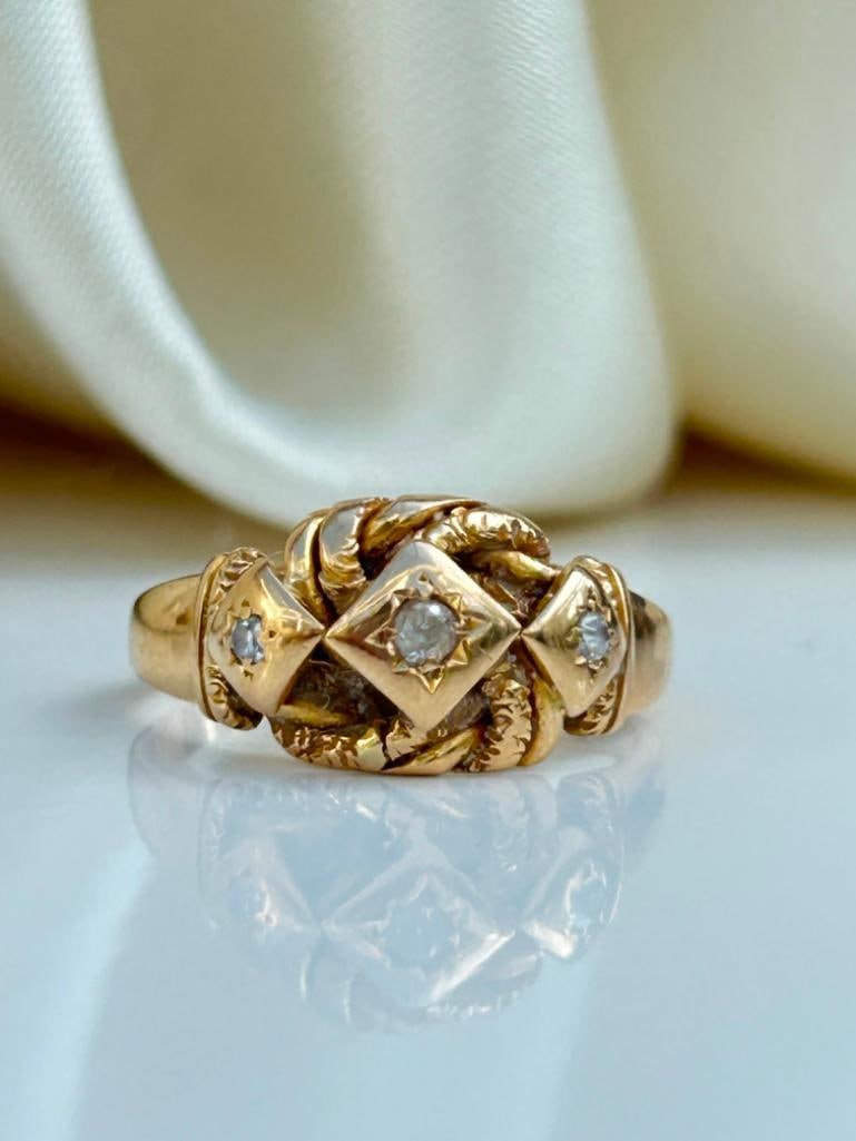 18ct Yellow Gold Diamond 3 Stone Chunky Twist Ring: 18ct Yellow Gold Diamond 3 Stone Chunky Twist Ring the most gorgeous chunky diamond ring measurements size UK L1/2 US 6 head of ring 14mm x 9mm weight 4.60g hallmarked 18