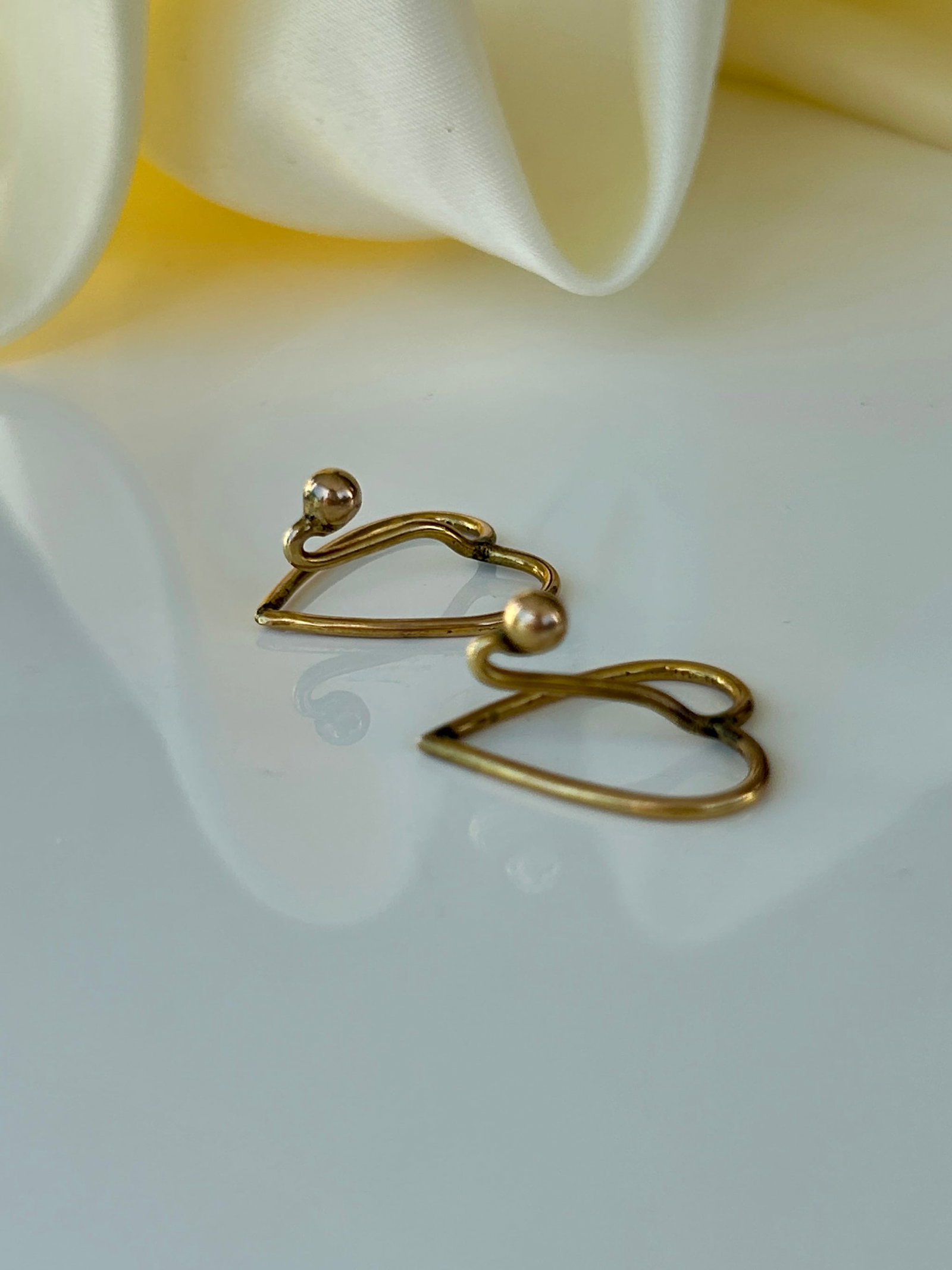 Antique 9ct Gold Heart Clips - 10