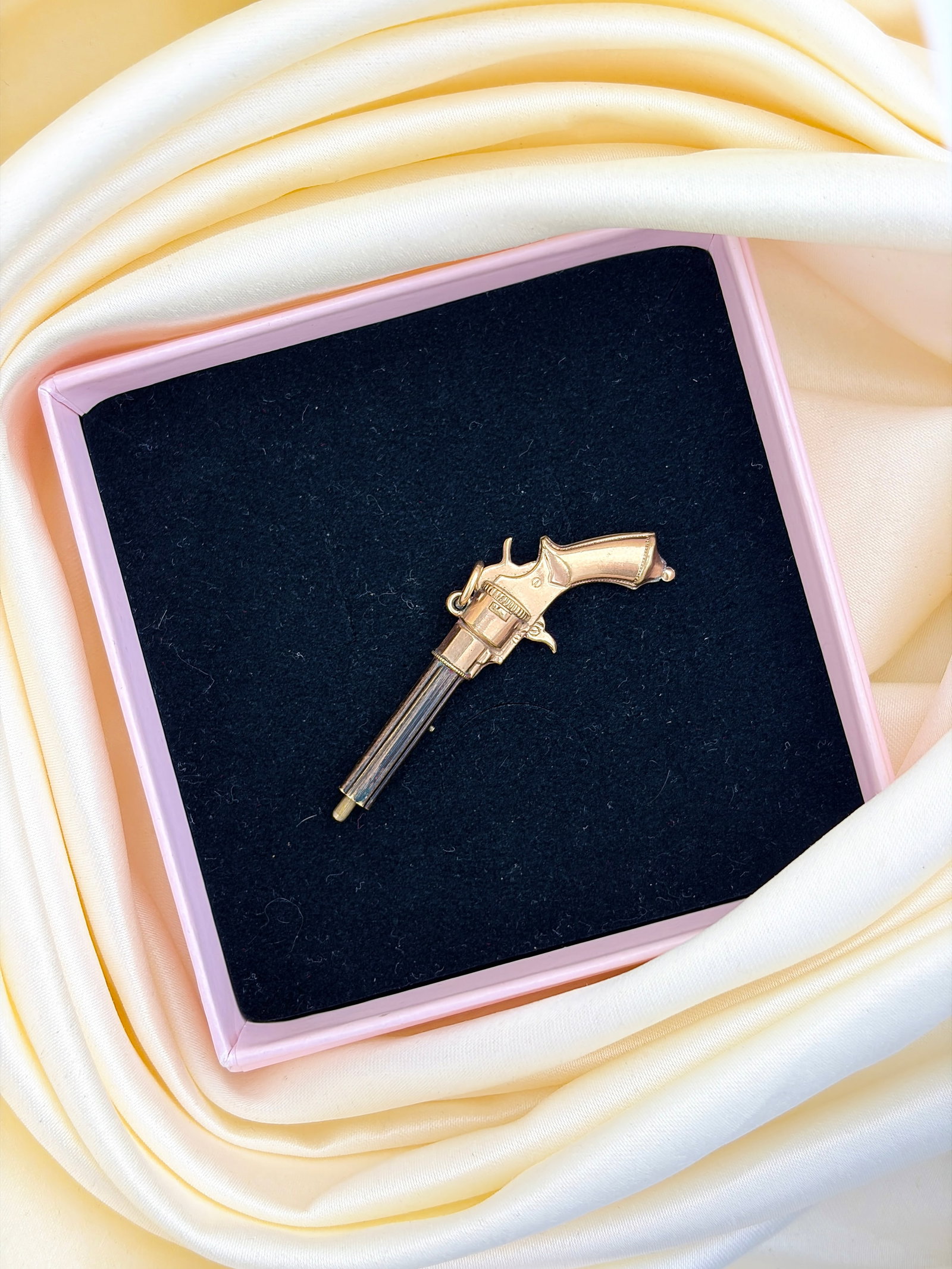AMAZING GOLD PISTOL SHAPED PROPELLING PENCIL PENDANT - 6