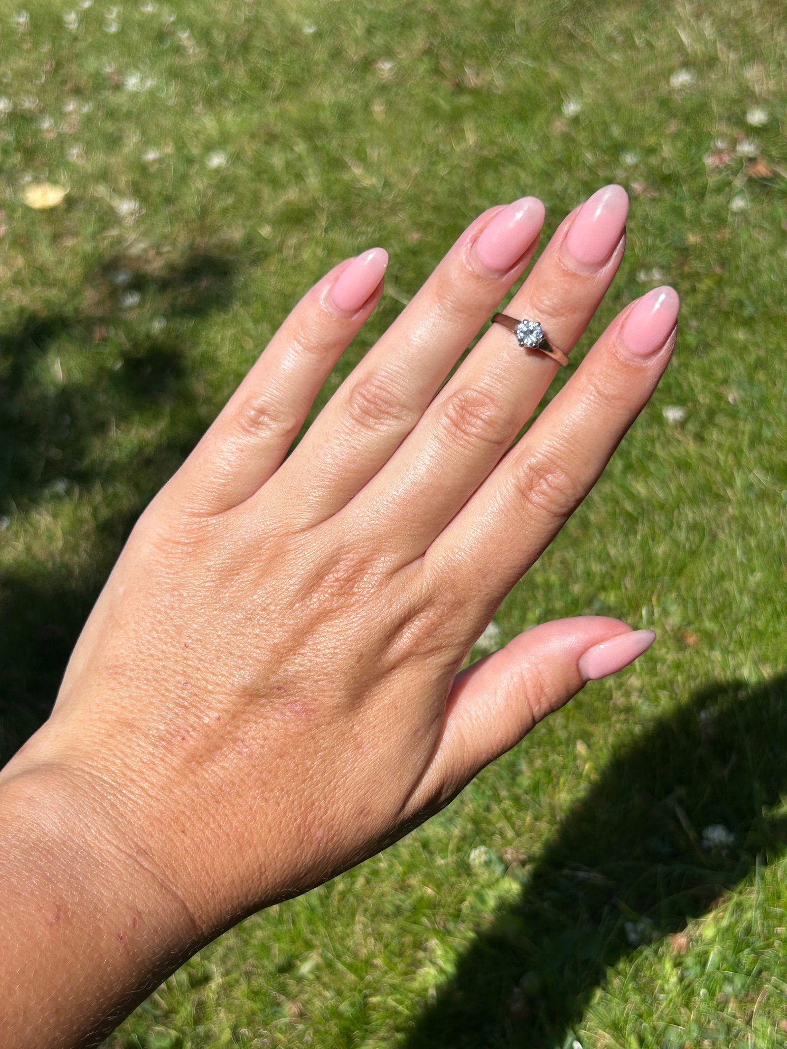 CHUNKY 18CT GOLD DIAMOND SOLITAIRE / ENGAGEMENT RING APPROX 65PTS - 6
