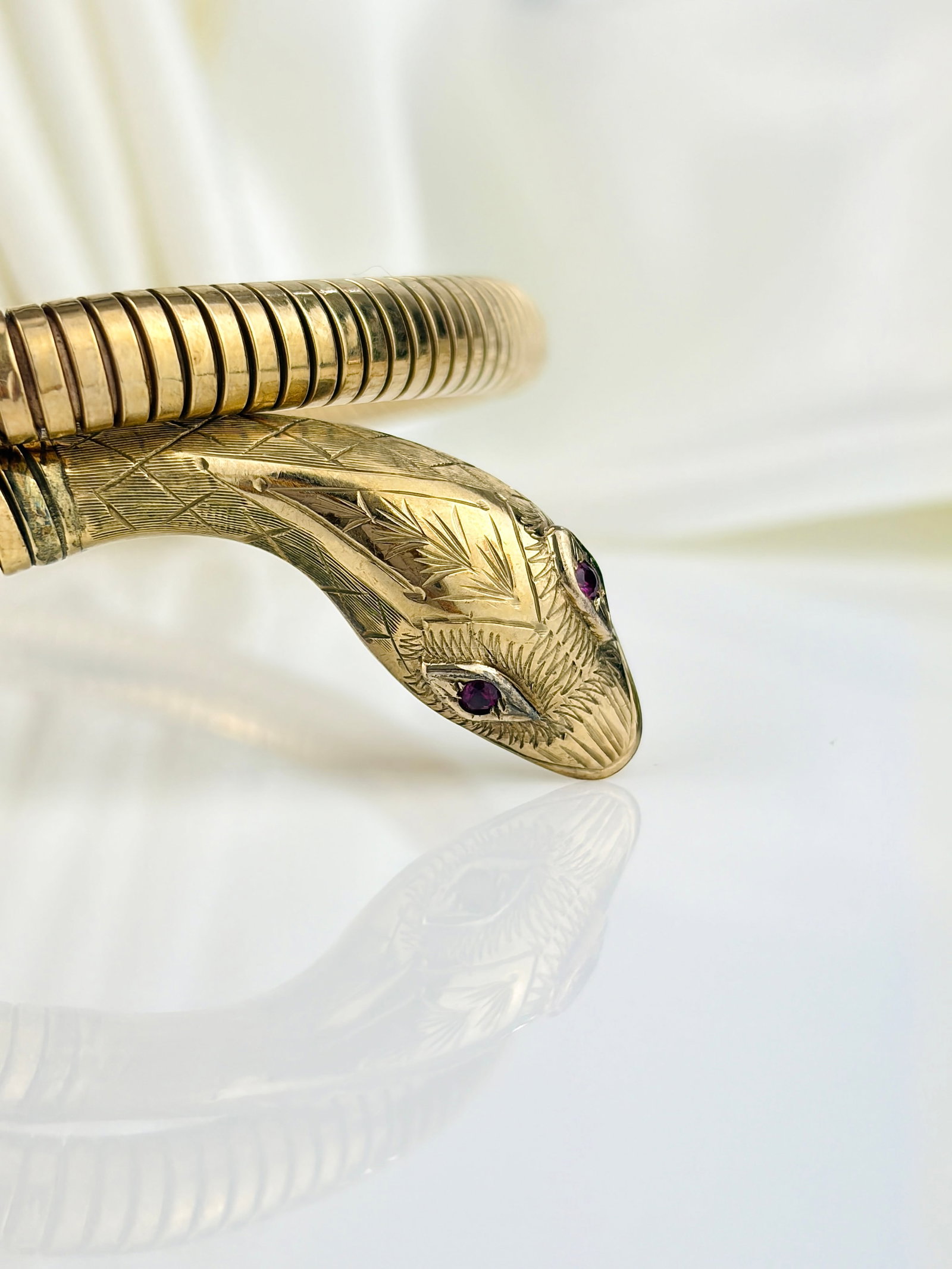 VINTAGE C&F 9CT GOLD GAS PIPE COILED SNAKE BANGLE BRACELET WITH RUBY EYES - 5