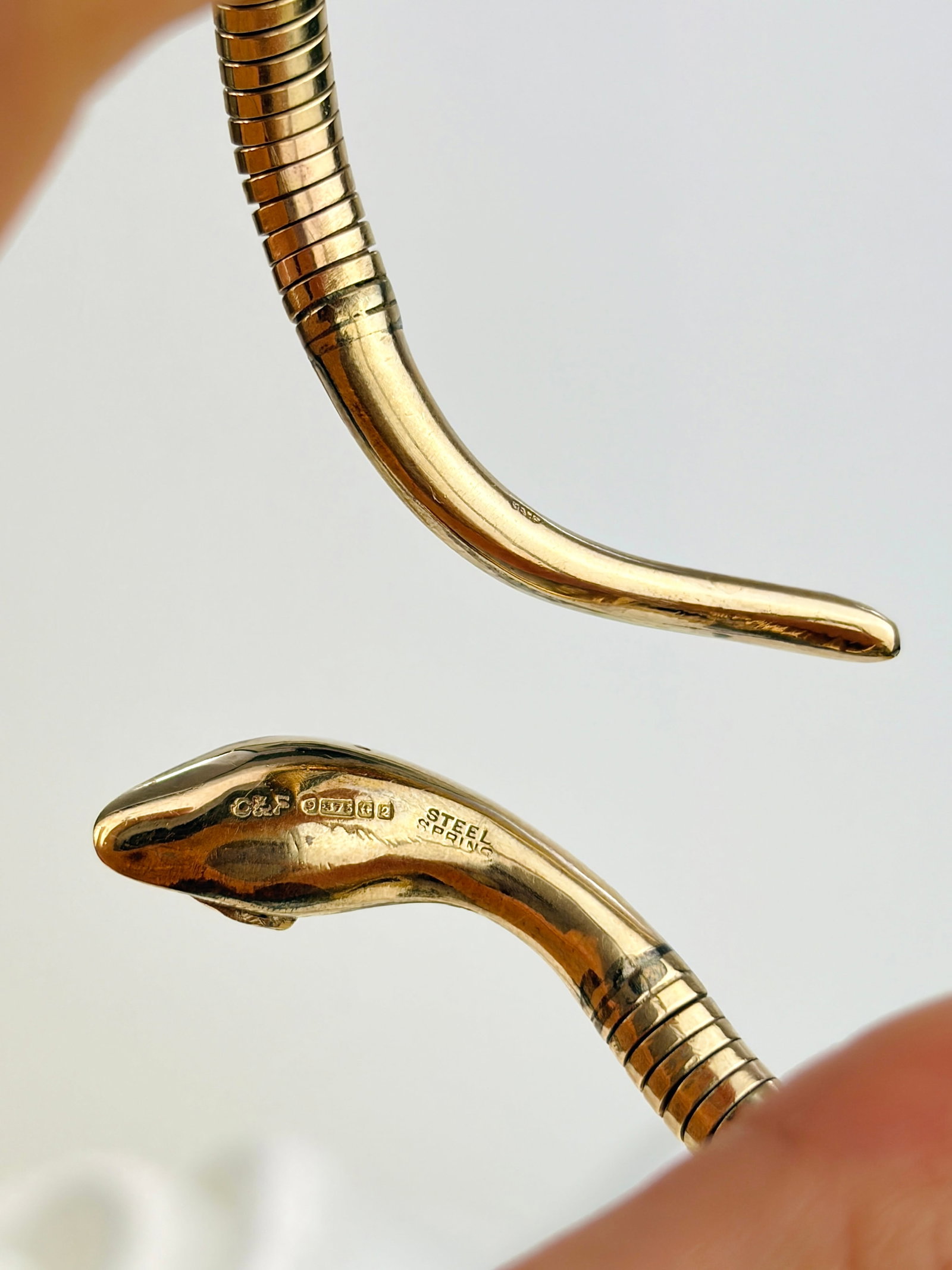 VINTAGE C&F 9CT GOLD GAS PIPE COILED SNAKE BANGLE BRACELET WITH RUBY EYES - 7
