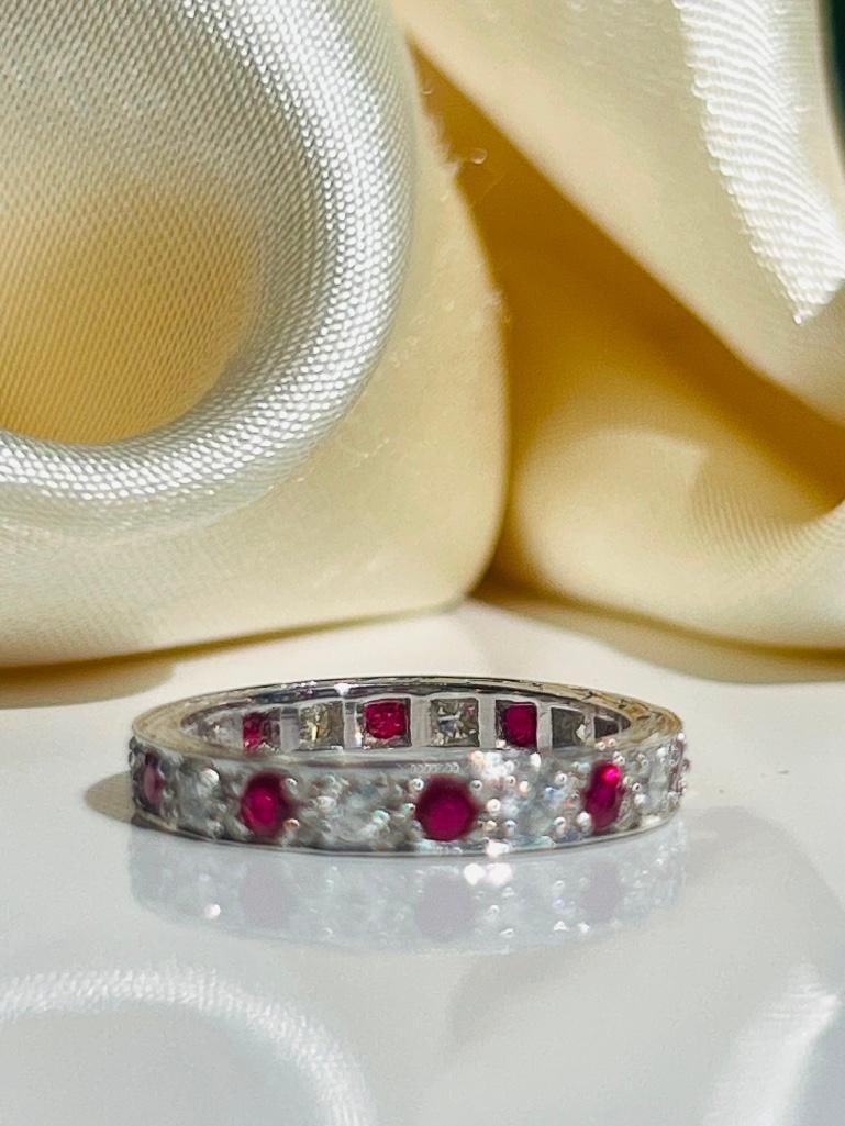 Outstanding 18 CT white gold Ruby and diamond full eternity band Ring - 4