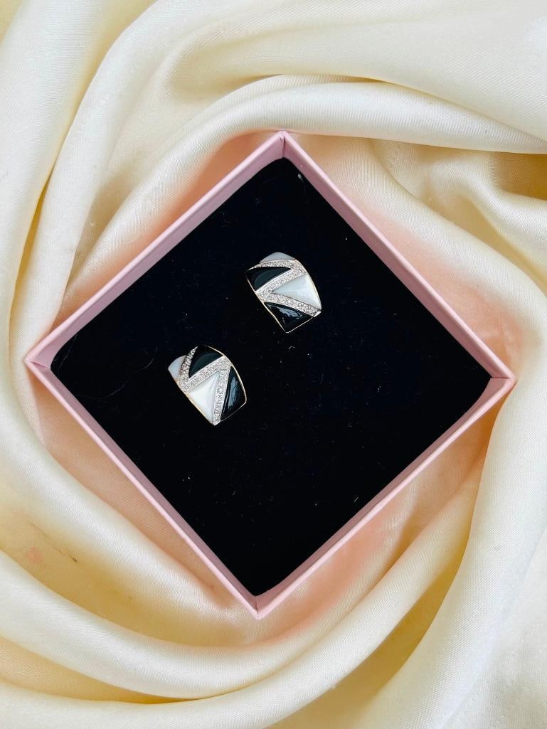 Incredible Vintage Onyx, mother of pearl and diamond 18ct Gold Earrings - 6