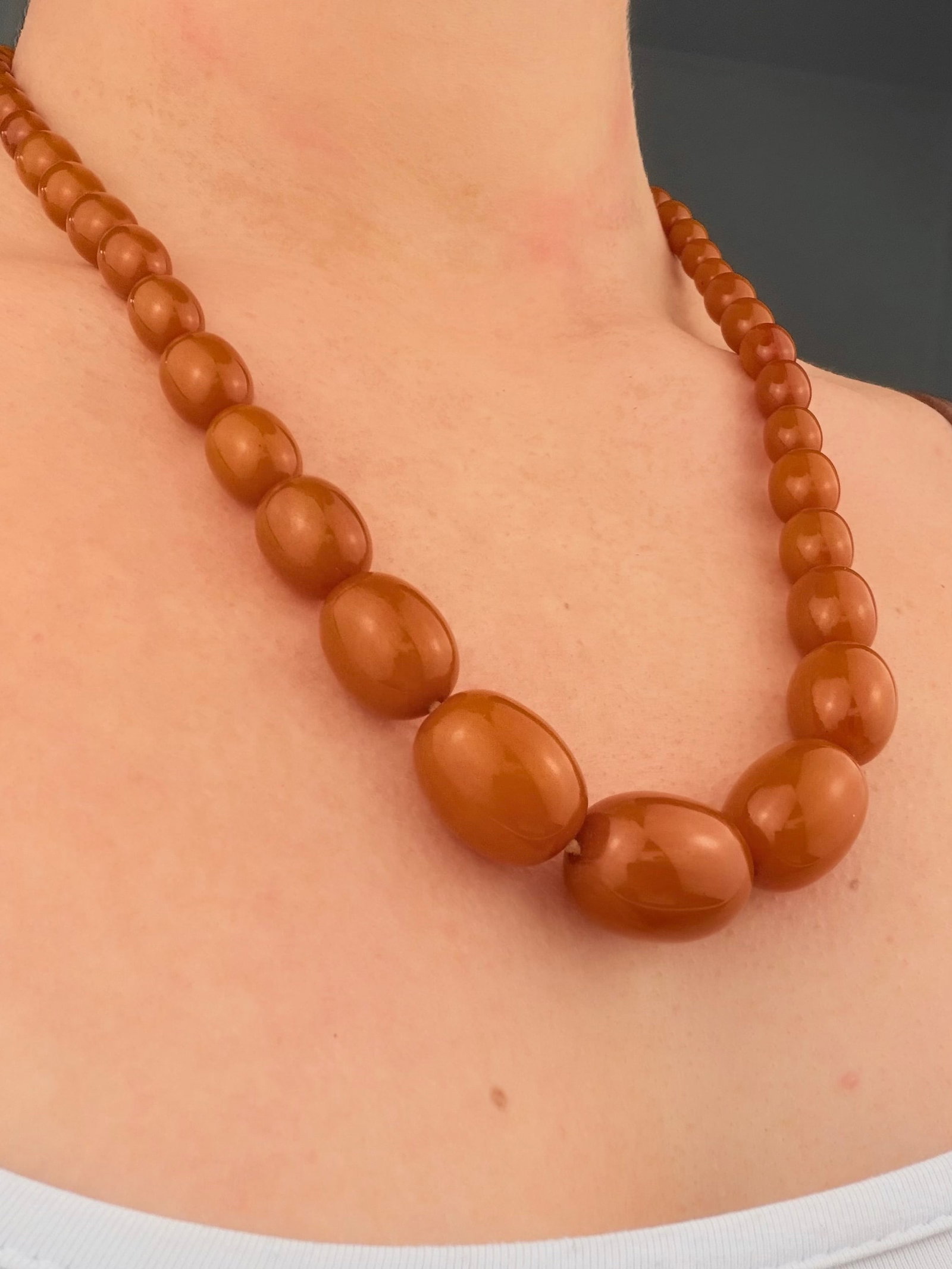 AMBER BAKELITE BEAD NECKLACE - 3