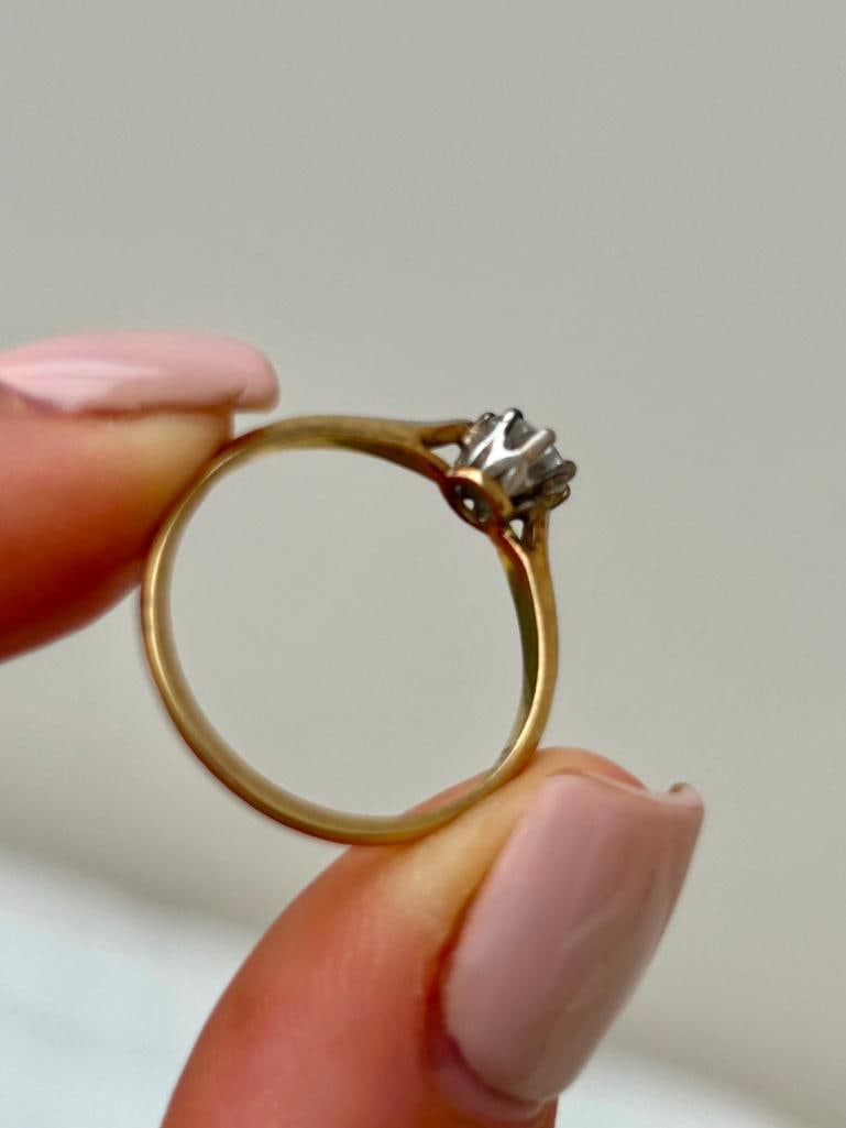 Antique .50pts Diamond Solitaire Engagement Style Ring in 18ct Gold - 5