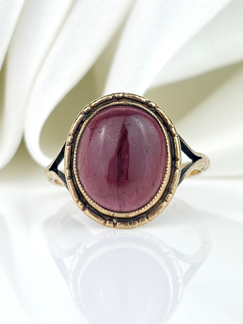ANTIQUE 9CT YELLOW GOLD CABOCHON GARNET RING (1 of 9)