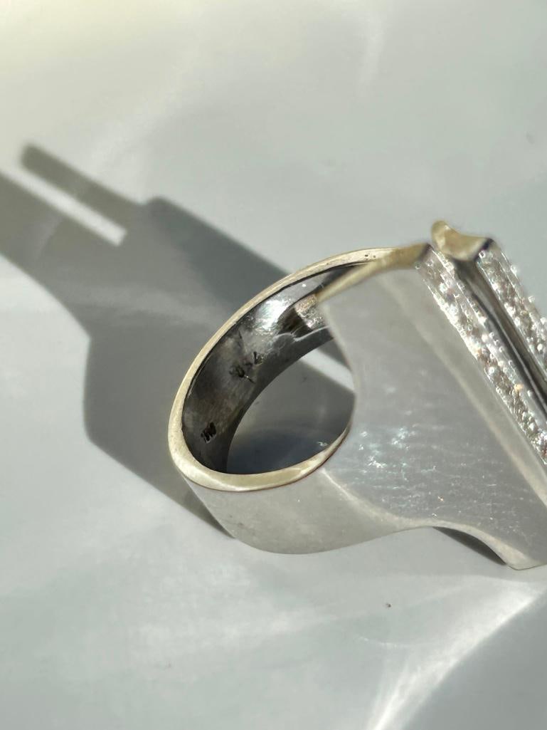 Modernist 18ct White Gold and Diamond Unusual Ring - 8