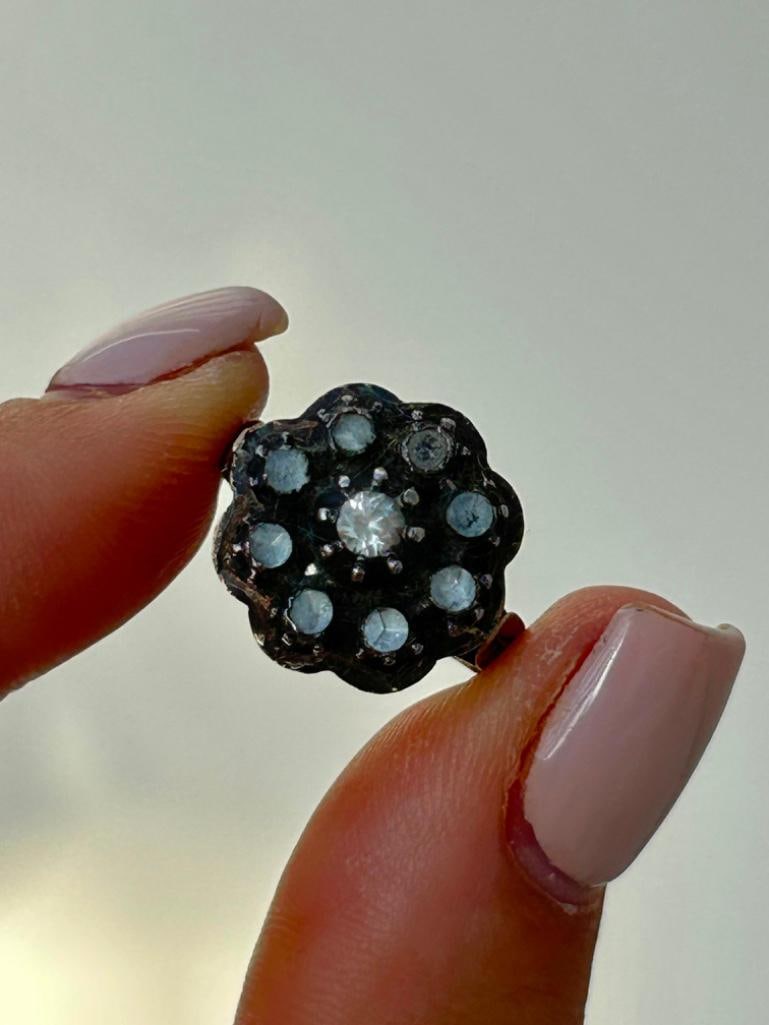 Diamond Cluster Ring in Gold: Diamond Cluster Ring in Gold beautiful diamond cluster, exquisite measurements size UK O US 71/2 head of ring 15mm x 14mm weight 5.39g materials diamond and