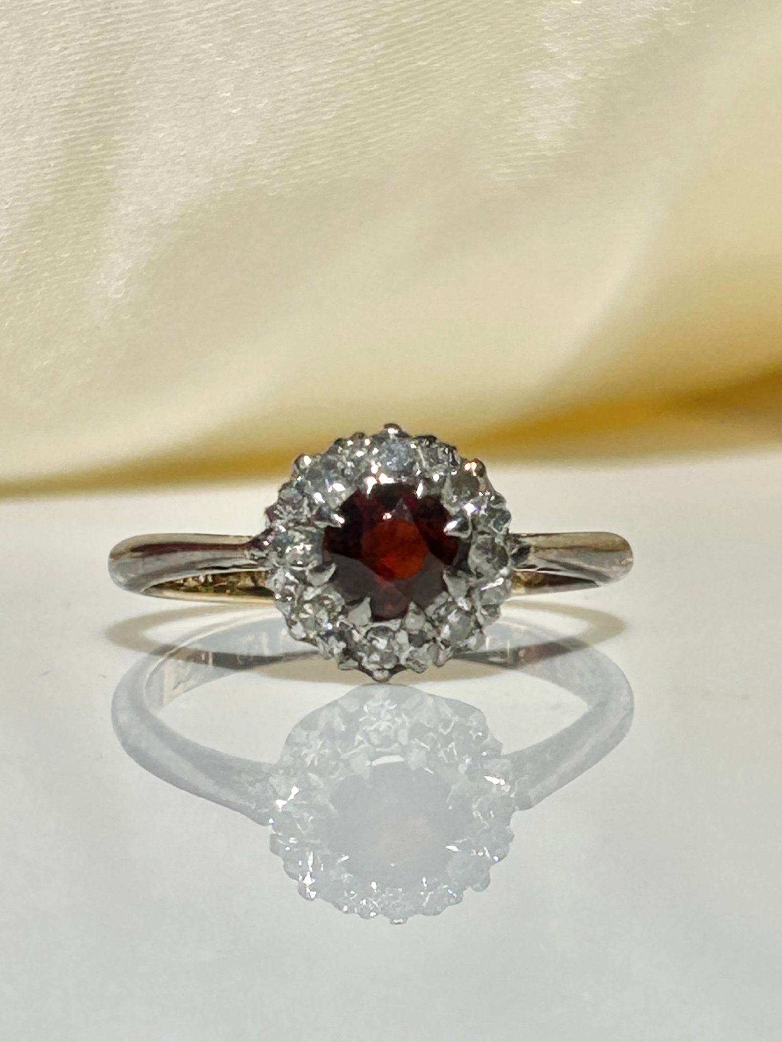 Wonderful 18ct Yellow Gold And Platinum Garnet And Diamond Ring - 6