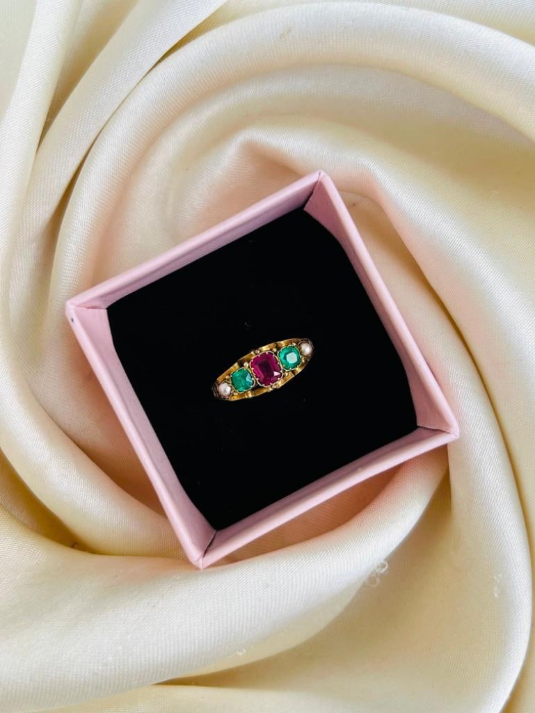Antique c1899 Bright Paste 9ct Gold Ring - 6