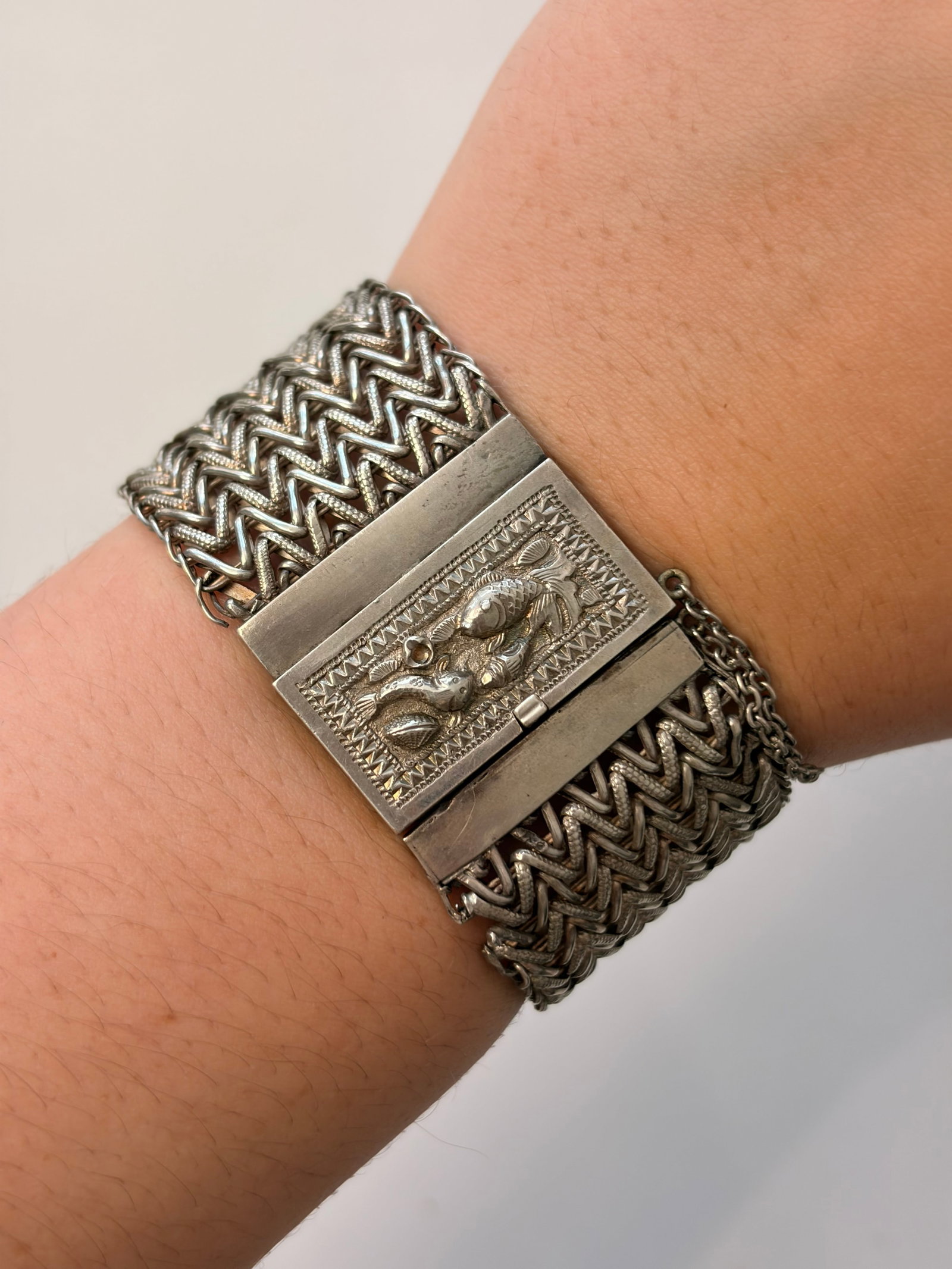 CHUNKY SILVER WIDE BRACELET - 3