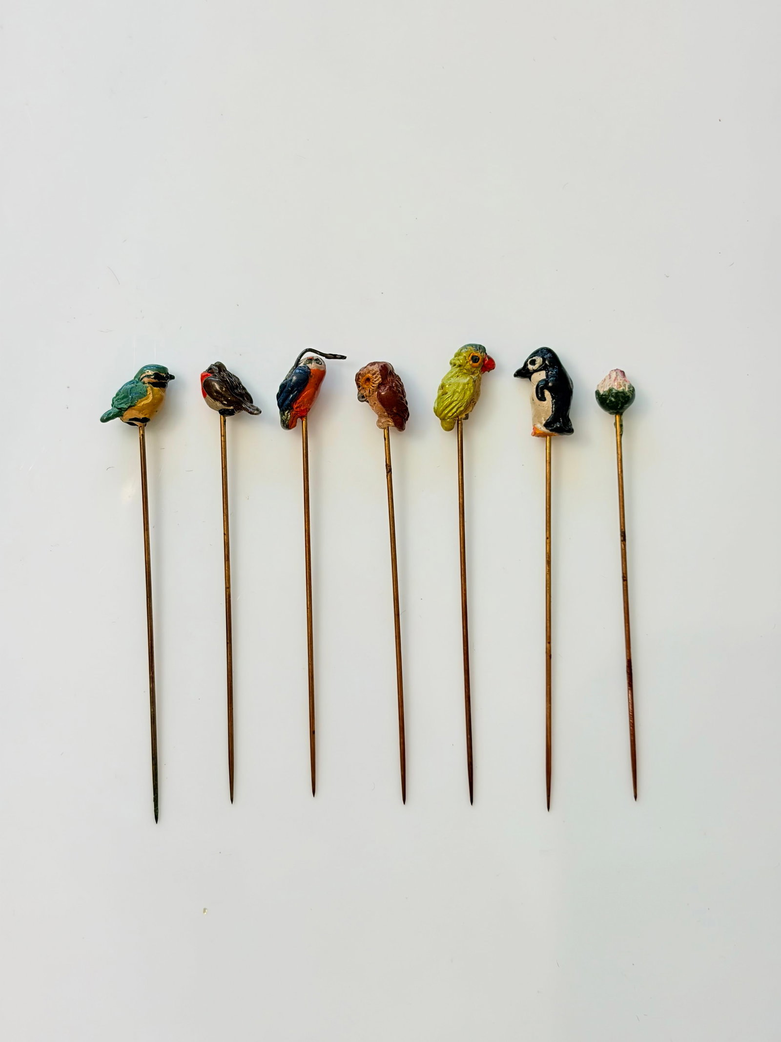 MIXED LOT- ANTIQUE ENAMEL BIRD STICK PIN BROOCHES (1 of 3)