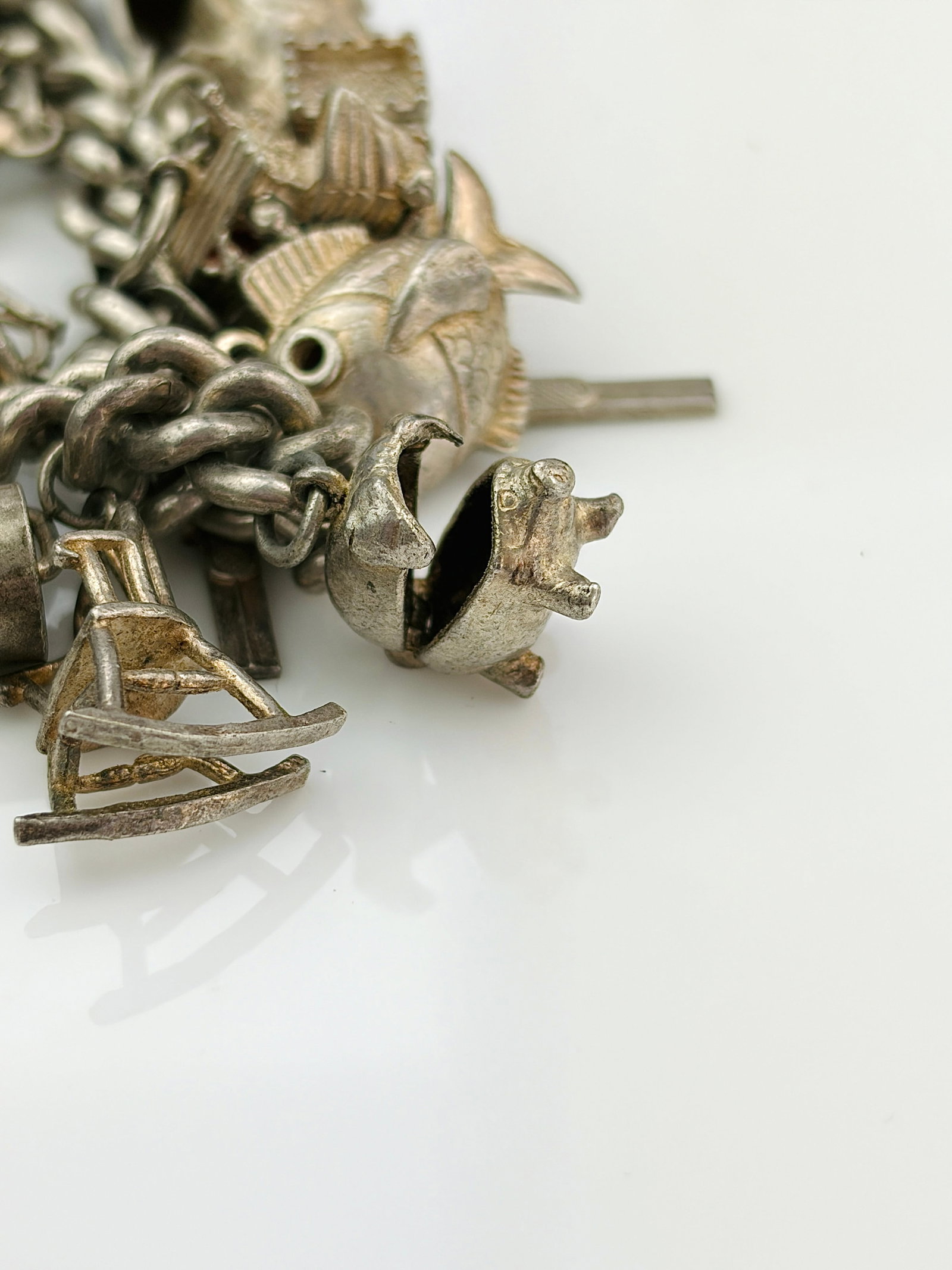 VINTAGE HEAVY RARE OPENING CHARMS SILVER BRACELET INC CHURCH / PIGGY BANK / NOAHS ARK - 3