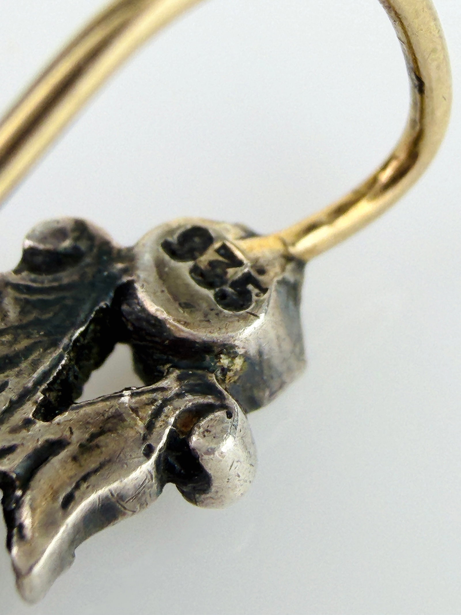 ANTIQUE C.1850 SILVER AND GOLD PASTE DROP EARRINGS - 4