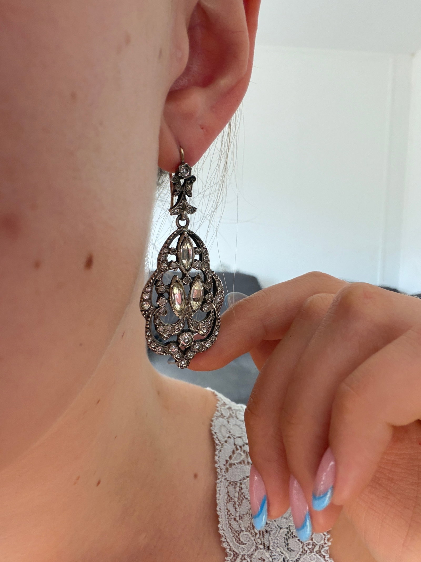 ANTIQUE C.1850 SILVER AND GOLD PASTE DROP EARRINGS - 5