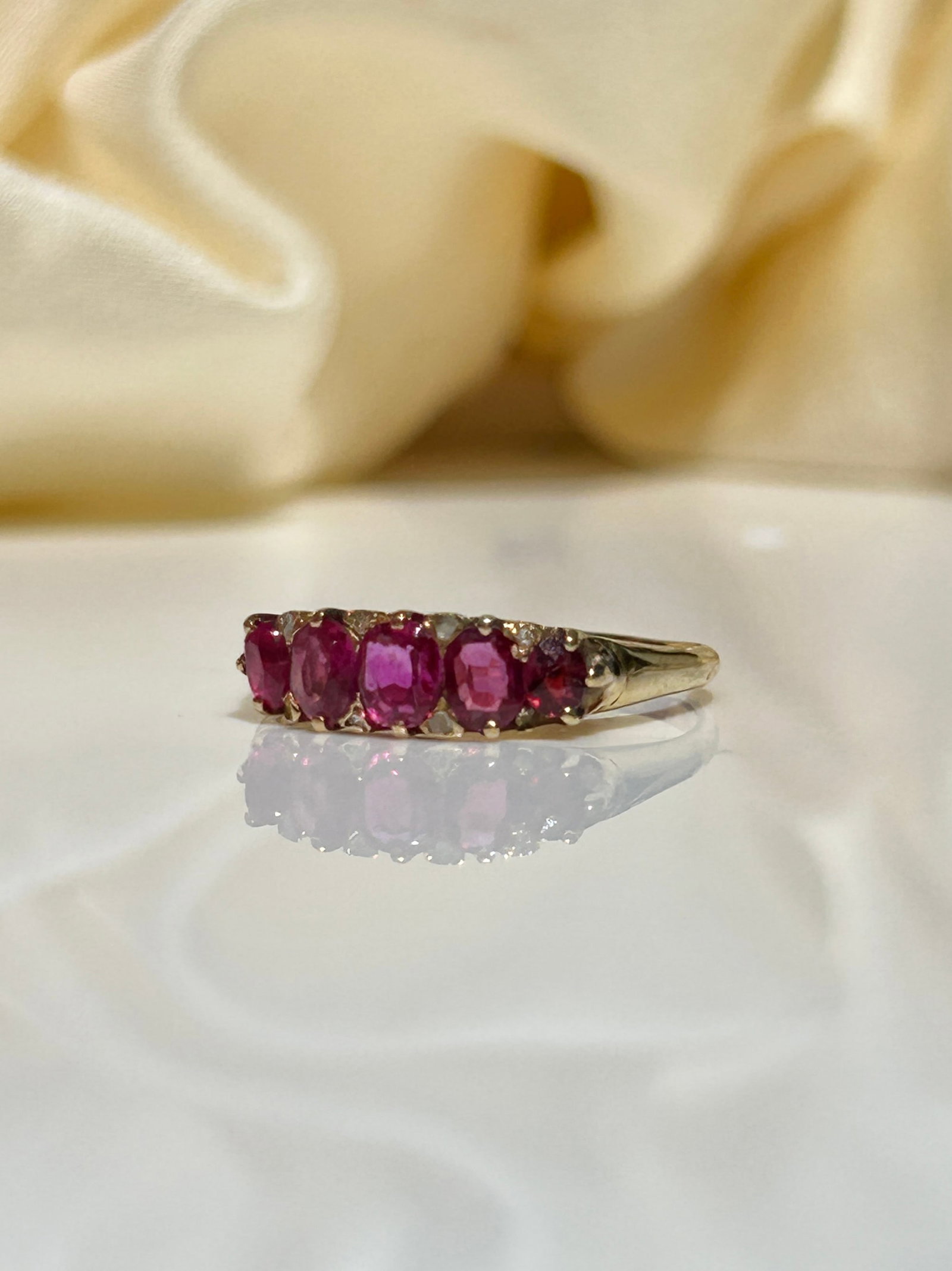 Antique 15ct Gold Ruby & Diamond 5 Stone Ring - 2