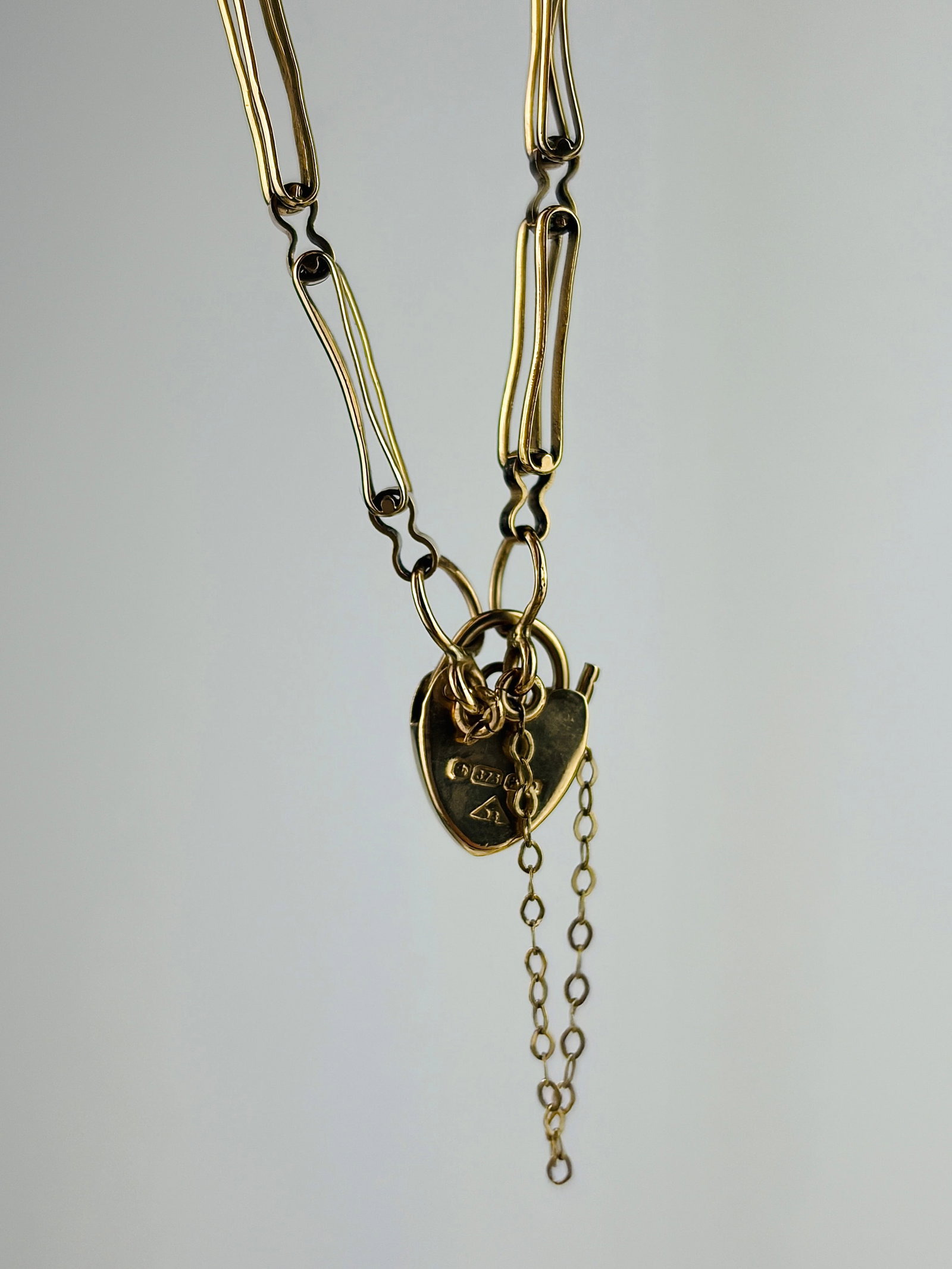 Vintage C.1990 Gate Link Bracelet with a Heart Padlock Clasp - 5