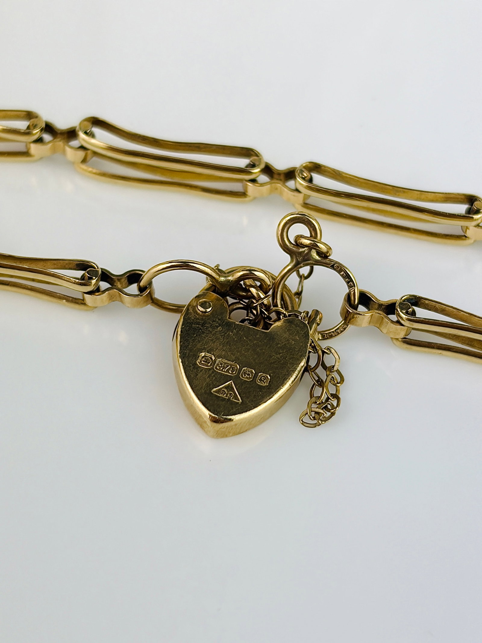 Vintage C.1990 Gate Link Bracelet with a Heart Padlock Clasp - 6