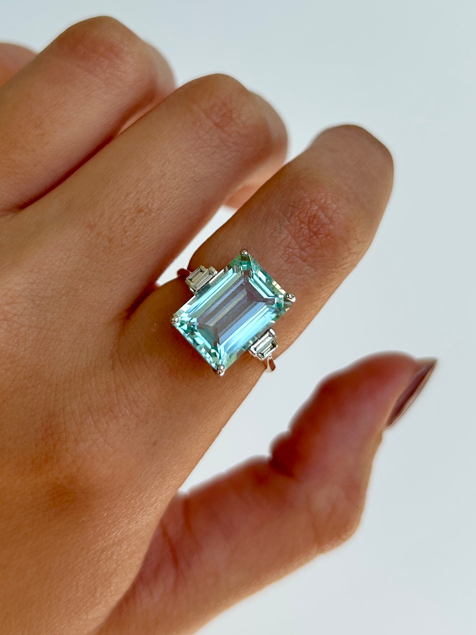 18ct White and Yellow Gold Aquamarine and Baguette Cut Diamond Shoulder Cocktail Ring - 8