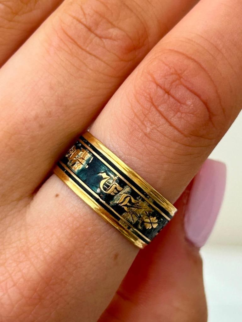 Antique C.1890 Wide Black Enamel 18ct Yellow Gold Mourning Band Ring with Inscription - 10